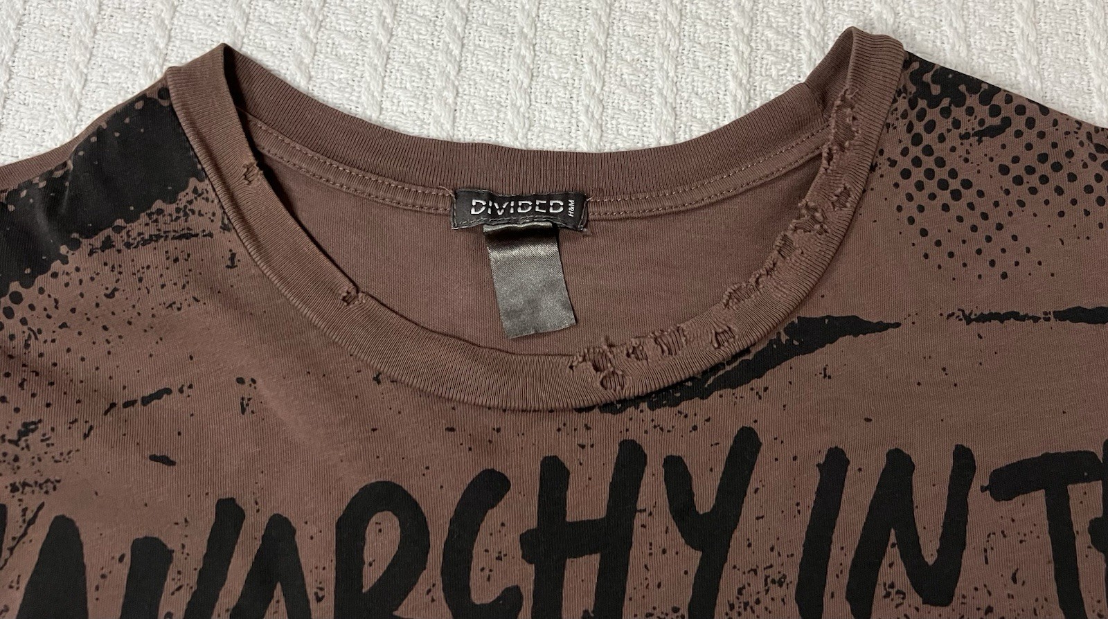 H&M Sex Pistols Anarchy in the UK Shirt LG 21” X 29” Brown Distressed