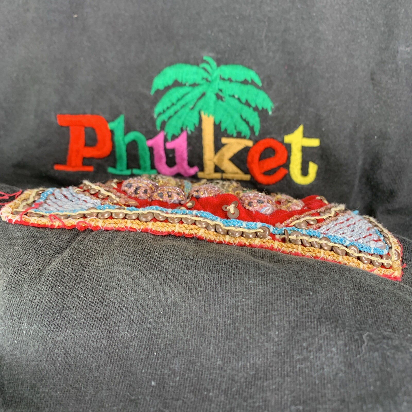 Phuket Thailand Beaded Embroidered 3D Elephant Mens T-Shirt Size L