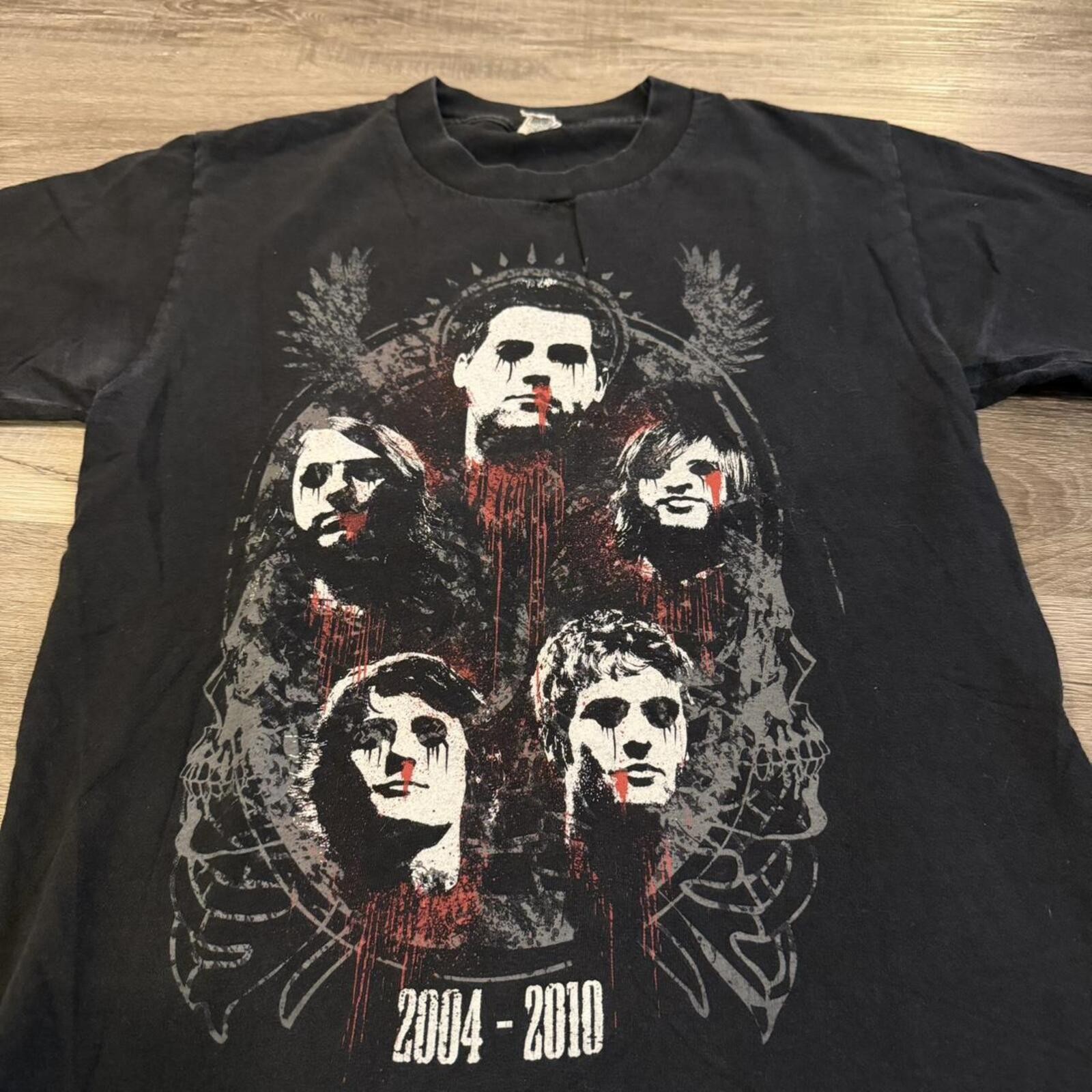 vintage straight reads the line last show t shirt 2010 S