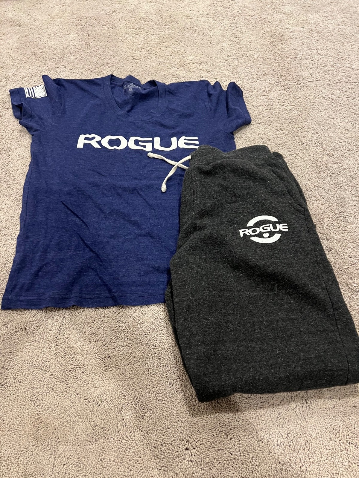 Rogue T shirt and Sweatpant Bundle Woman’s XL/M