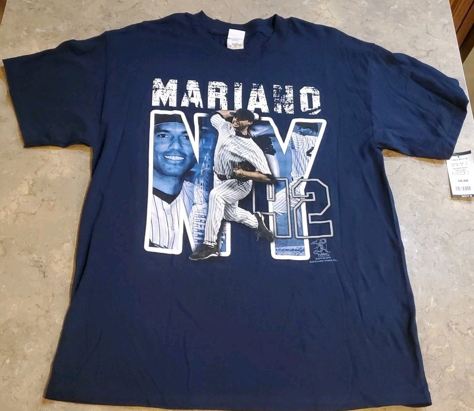 Vintage Mariano Rivera T-Shirt Blue 2010 Action Images NY Yankees Size L