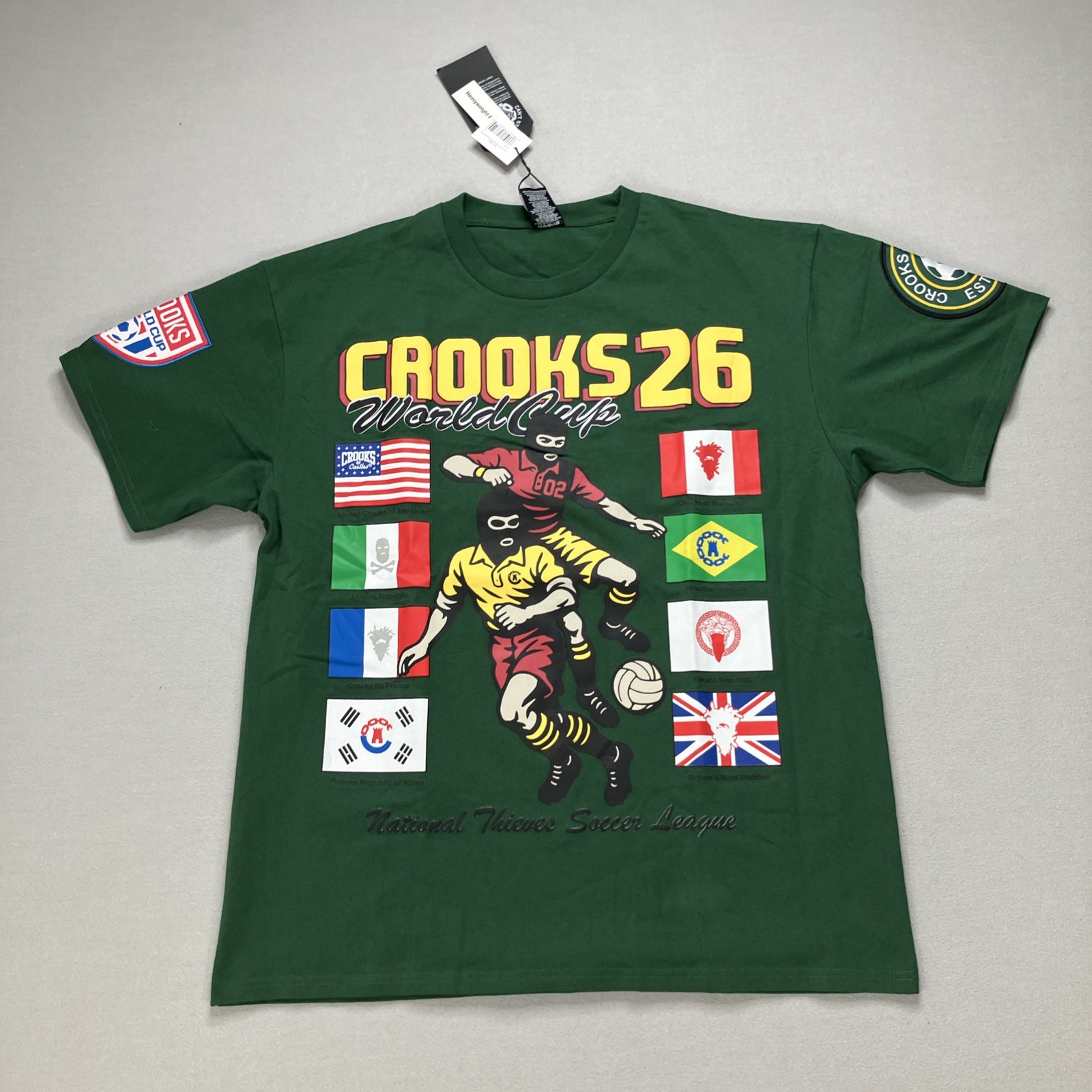 Crooks & Castles World Cup Soccer Graphic Mens Short Sleeve Green T-Shirt Size L