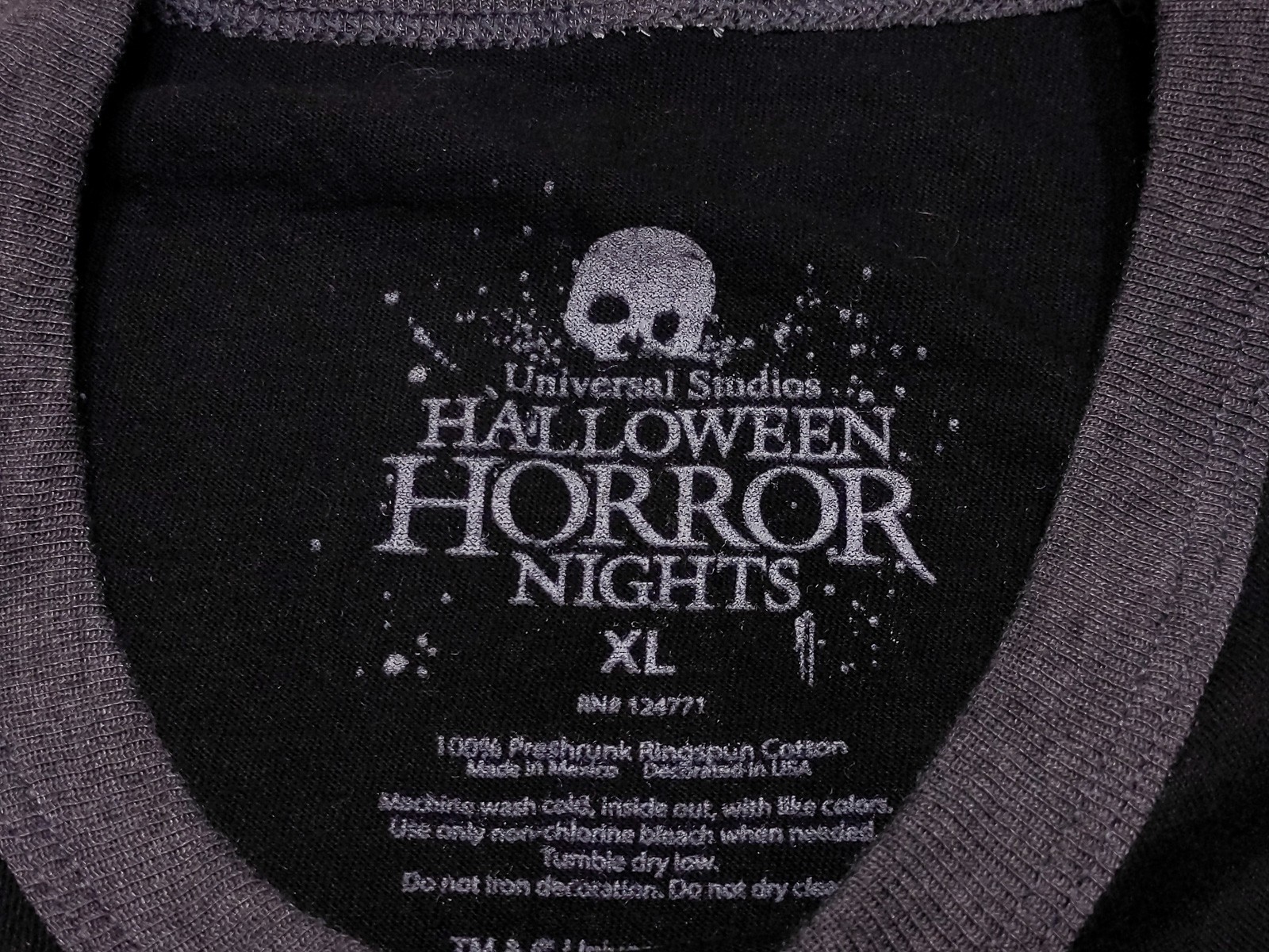 UNIVERSAL Halloween Horror Knights Chucky Raglan Shirt 2023 Artist XL ~ New