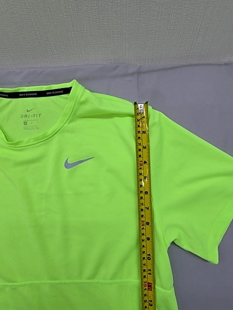 Nike Mens Green Dri-FIT Short Sleeve T-Shirt Regular Polyester Crewneck