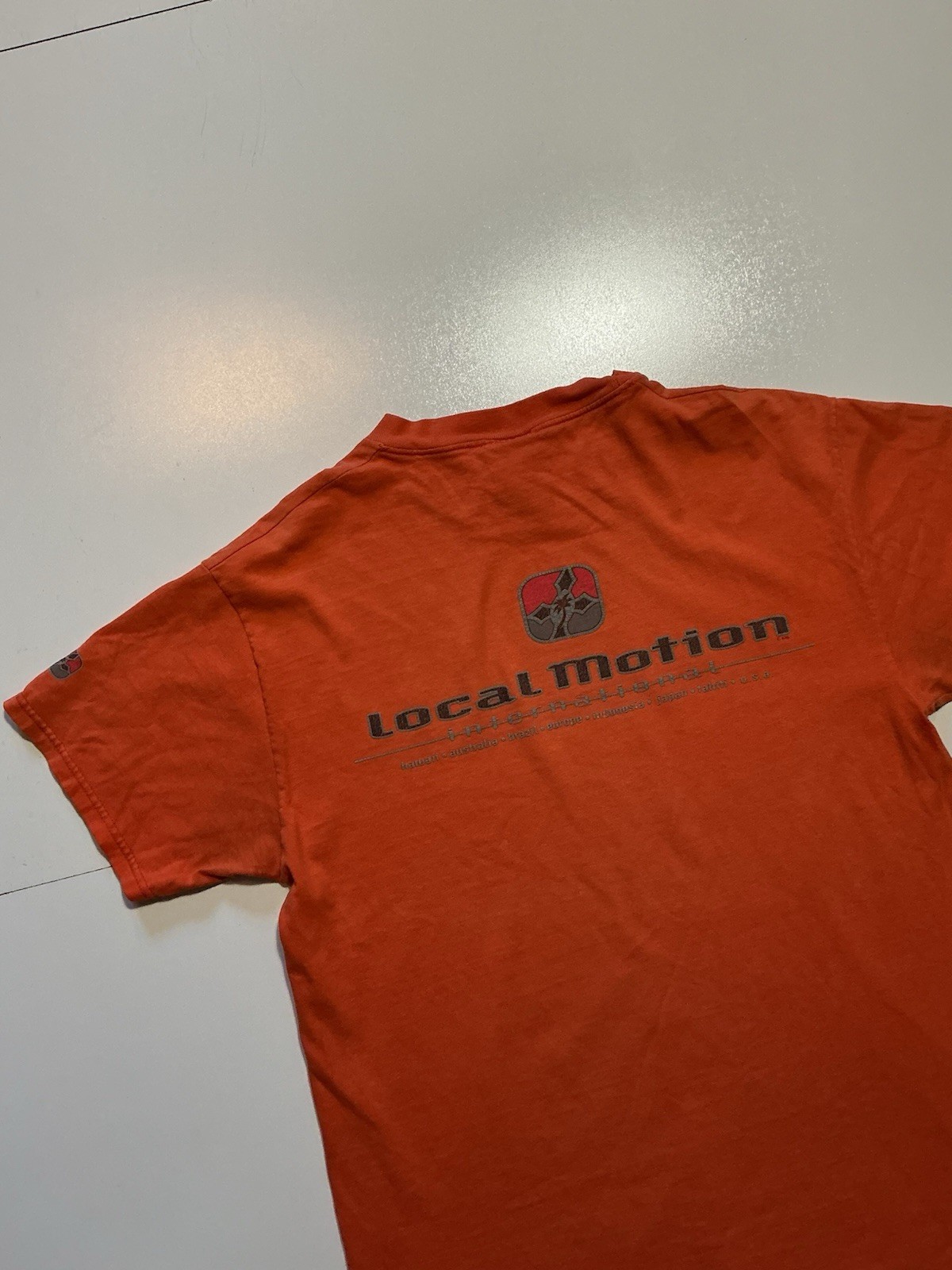 Vintage Local Motion International Hawaii Orange Surf Graphic S/S T-Shirt Sz. M