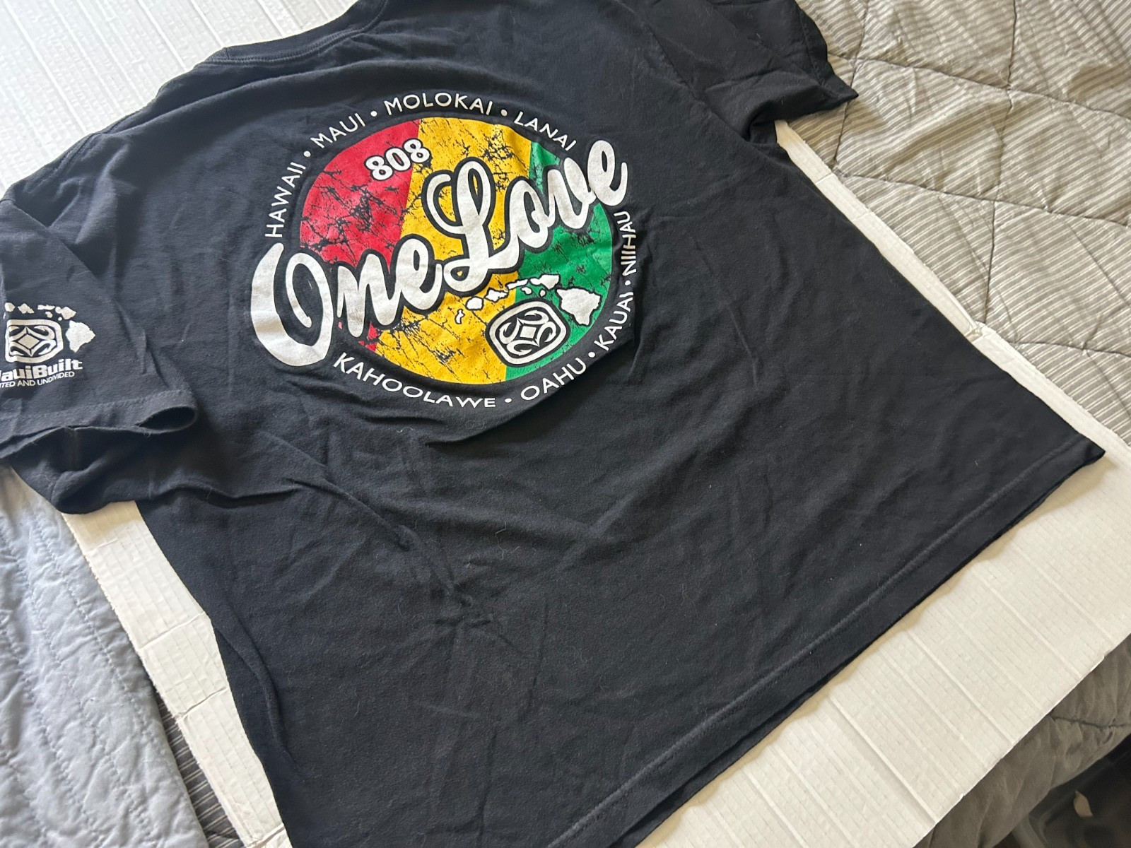 MAUI BUILT 808 ONE LOVE DISTRESSED 2XL BLK SHORT SLEEVE T SHIRT.SEE DESCRIPTION