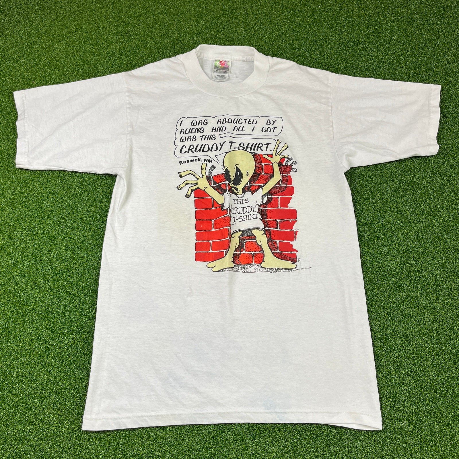 Vintage 90s Fruit of the Loom White Alien Character Cruddy T-Shirt Sz S