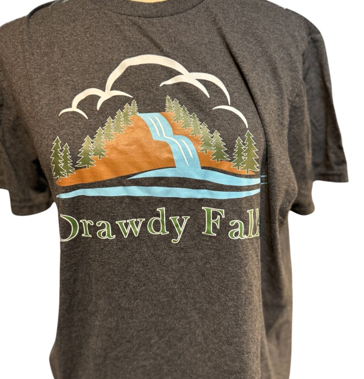 Drawdy Falls West Virginia Unisex Graphic T-Shirt Size Medium Multi-Colored NWOT