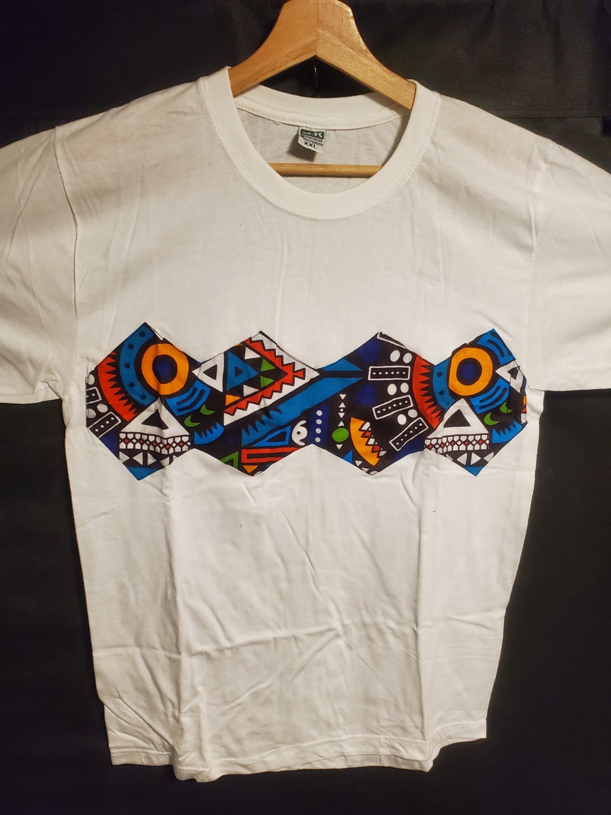 2-Piece Vibrant African Print Lounge Set White Multi-Color – Size XXL (Fits XL)