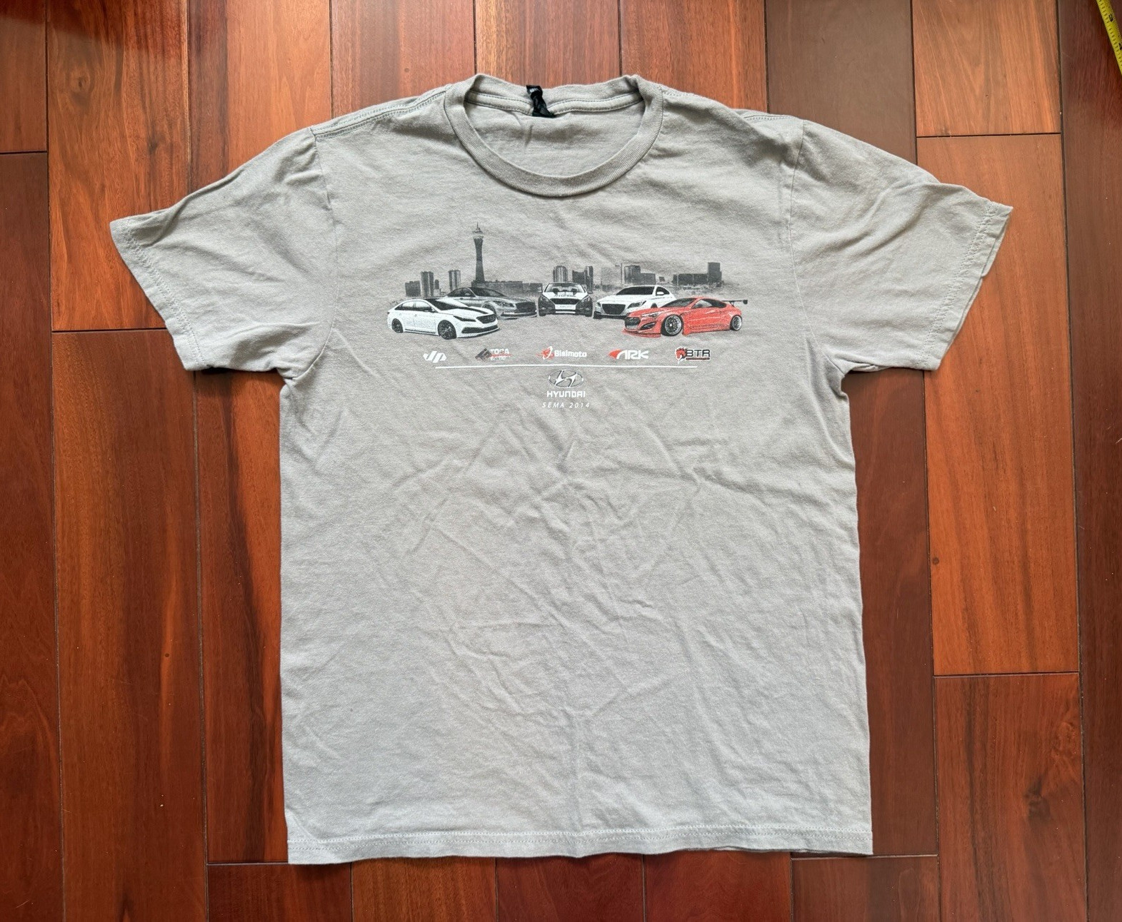 Hyundai SEMA 2014 Cars Graphic Logo T-Shirt Gray Size S Crew Neck Short Sleeve