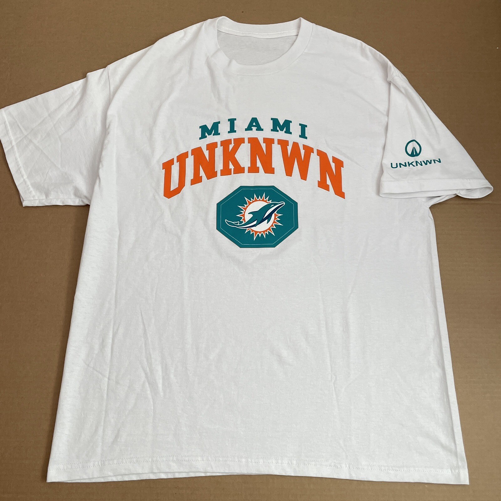 UNKNWN Shirt Adult Extra Large White Teal LeBron Miami Basketball Mens Spellout