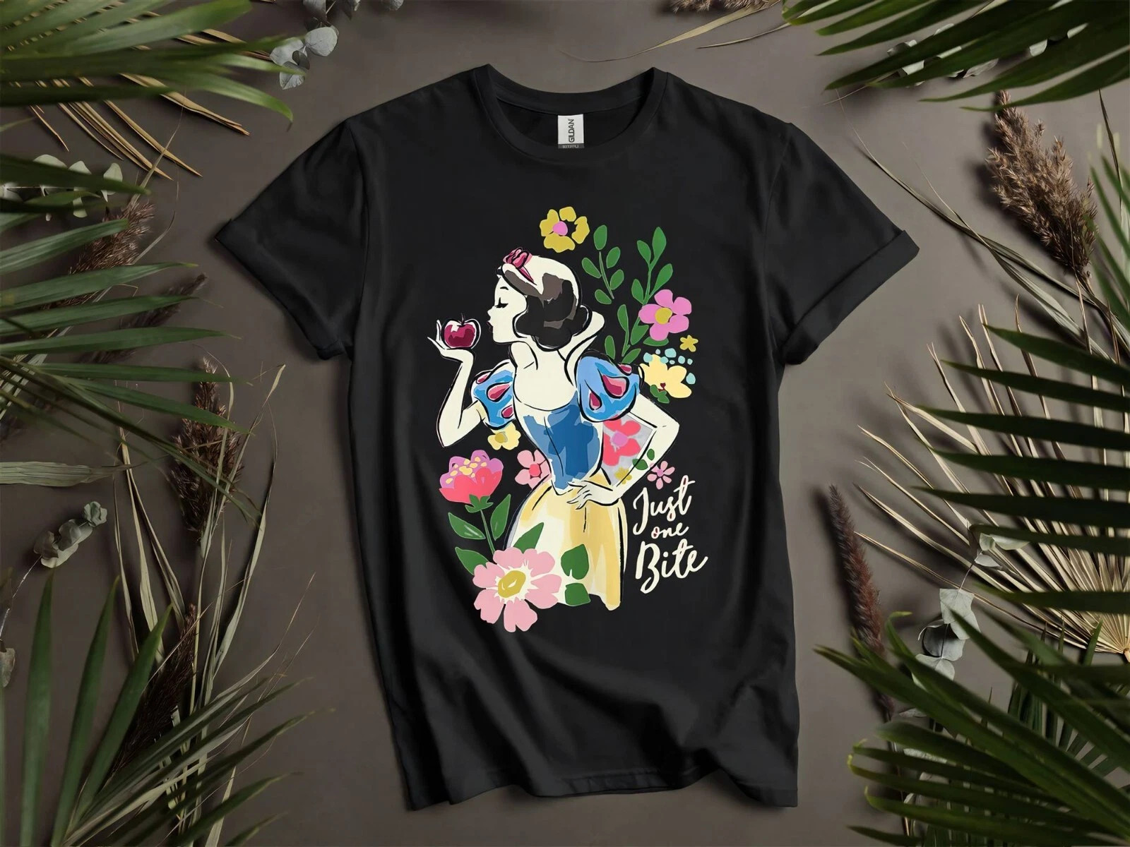Disney Snow White And The T-shirt T Shirt Men Women Unisex Tshirt