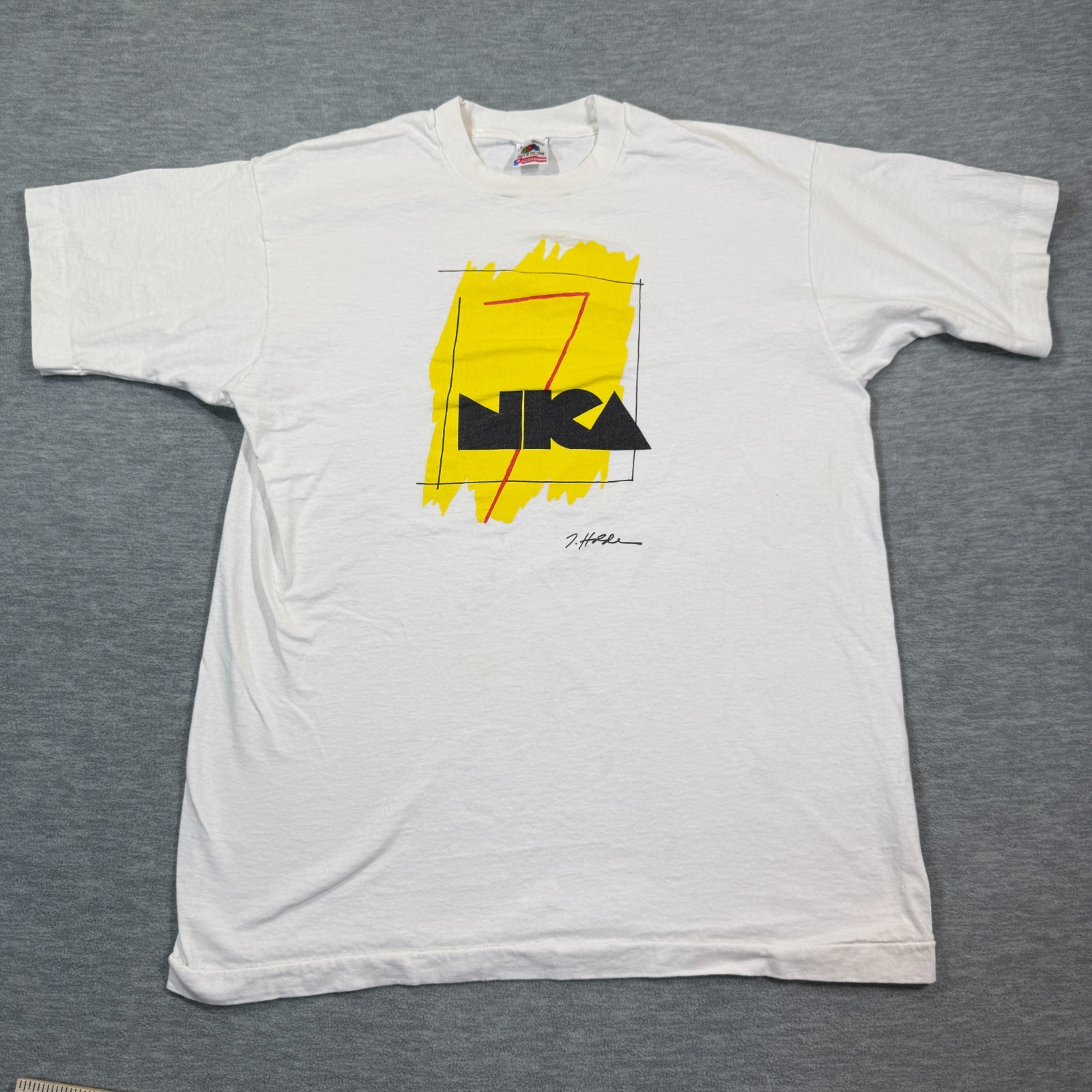 Vintage NKA 7 T-Shirt Men Large White Graphic Tee 90s USA Abstract Art Rare