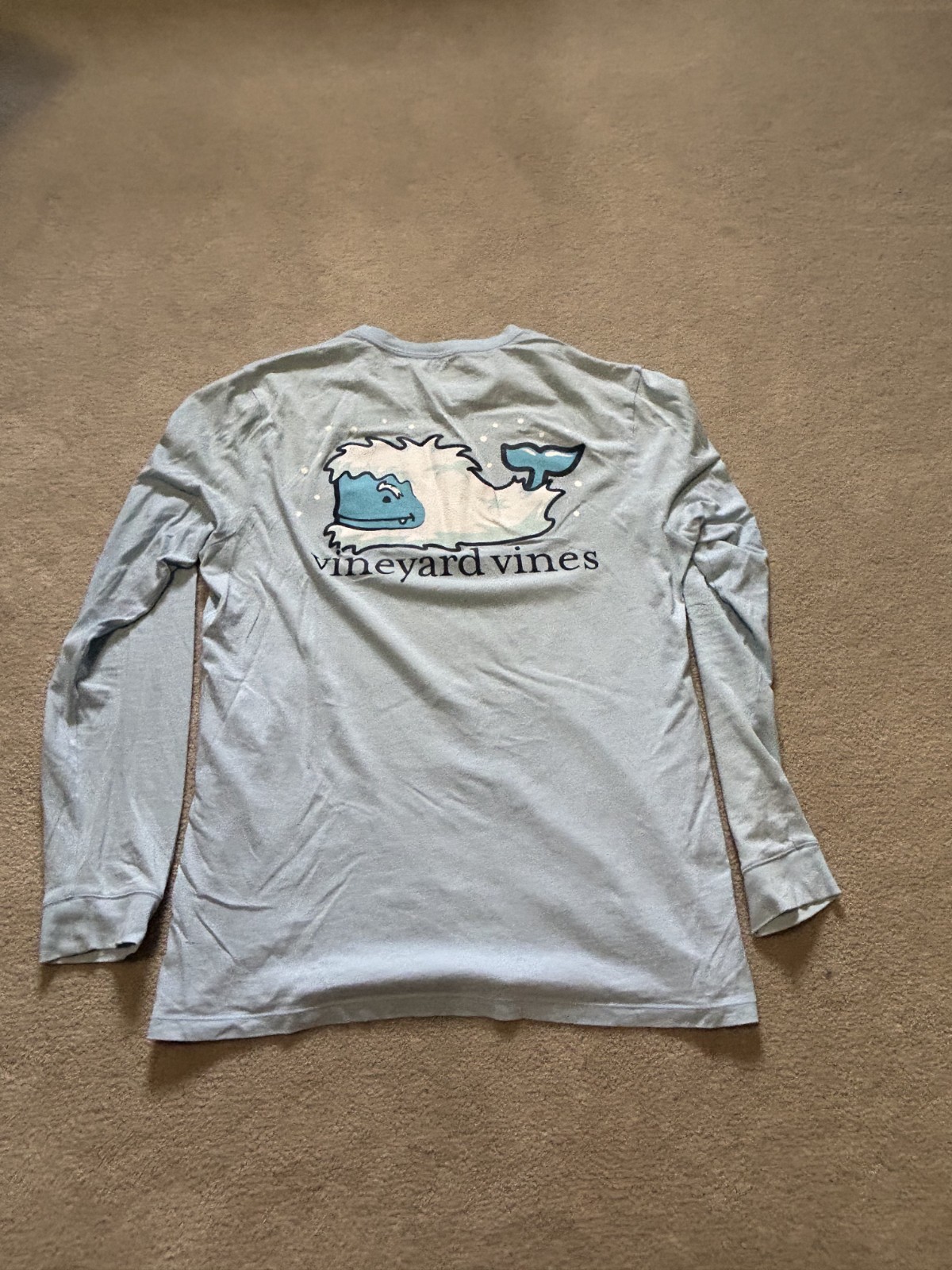 Vineyard Vines Yeti Whale Graphic T-Shirt Mens S Light Blue Long Sleeve Pocket