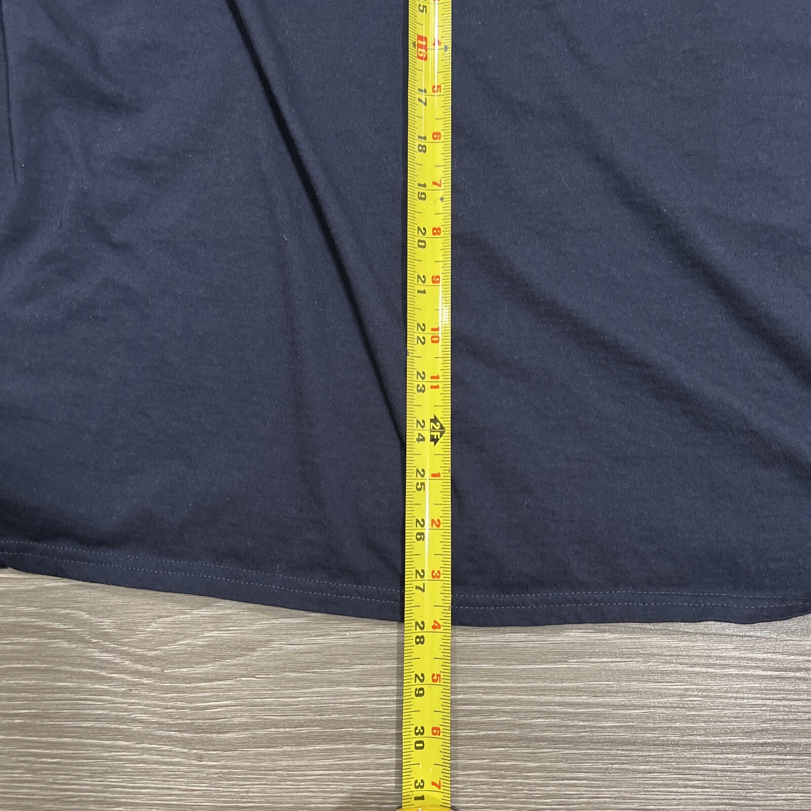 Le Shark T-Shirt Men’s 2XL Blue Gray Trim Chasing the Dream Lightweight Crewneck