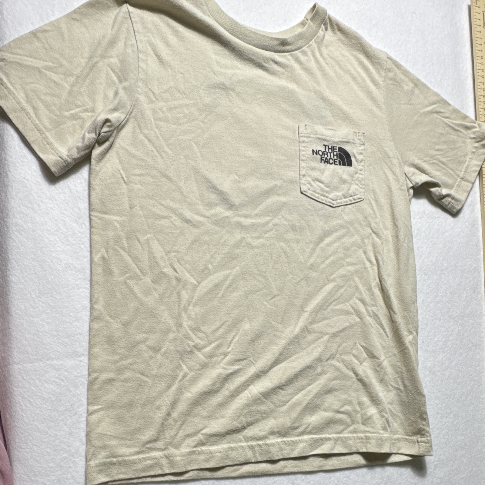 The North Face Men’s Beige Pocket Graphic T-Shirt Crew Neck Short Sleeve L/G