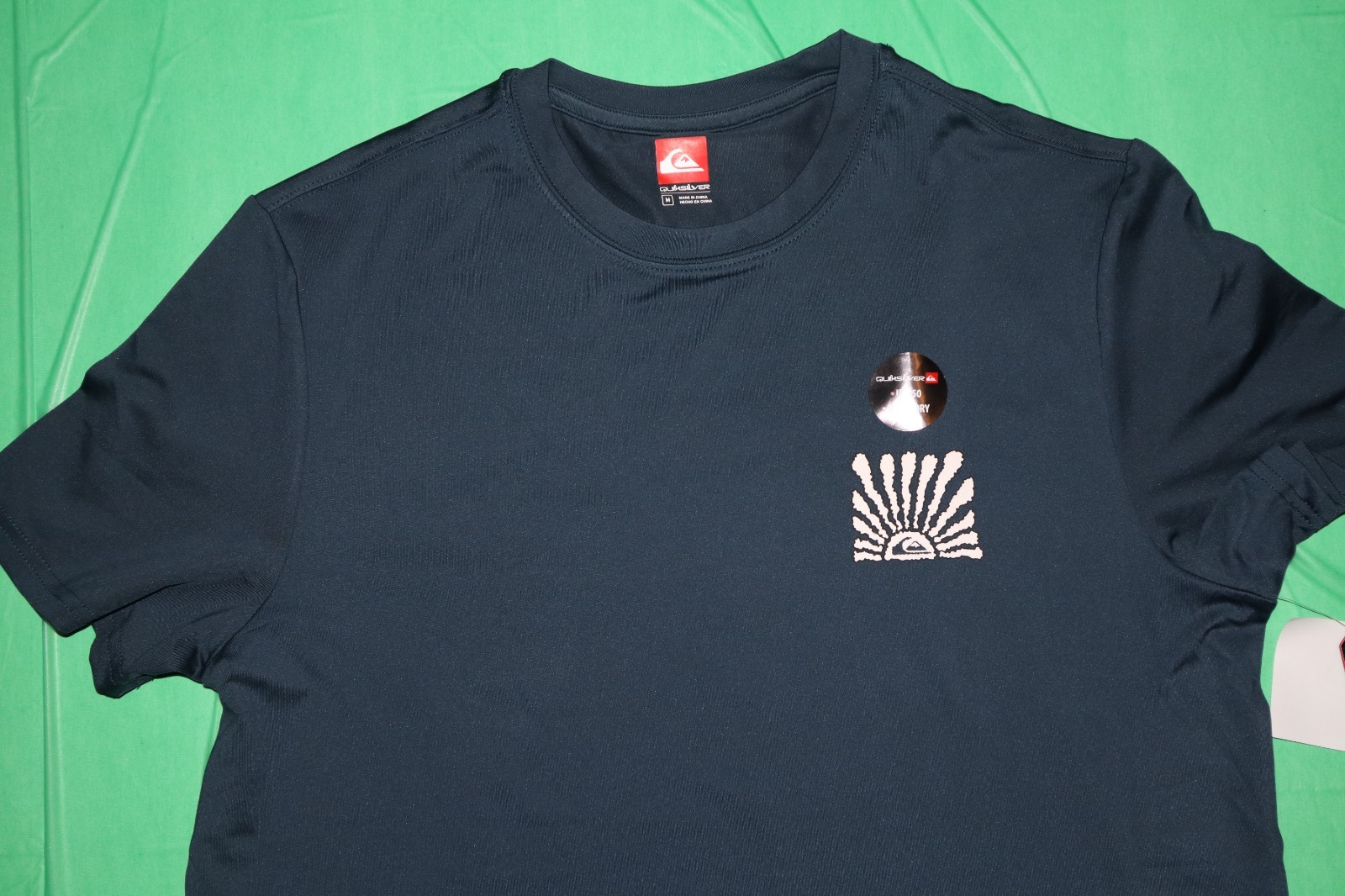 Quiksilver Surf Rashguard Teal Shirt Men’s size M