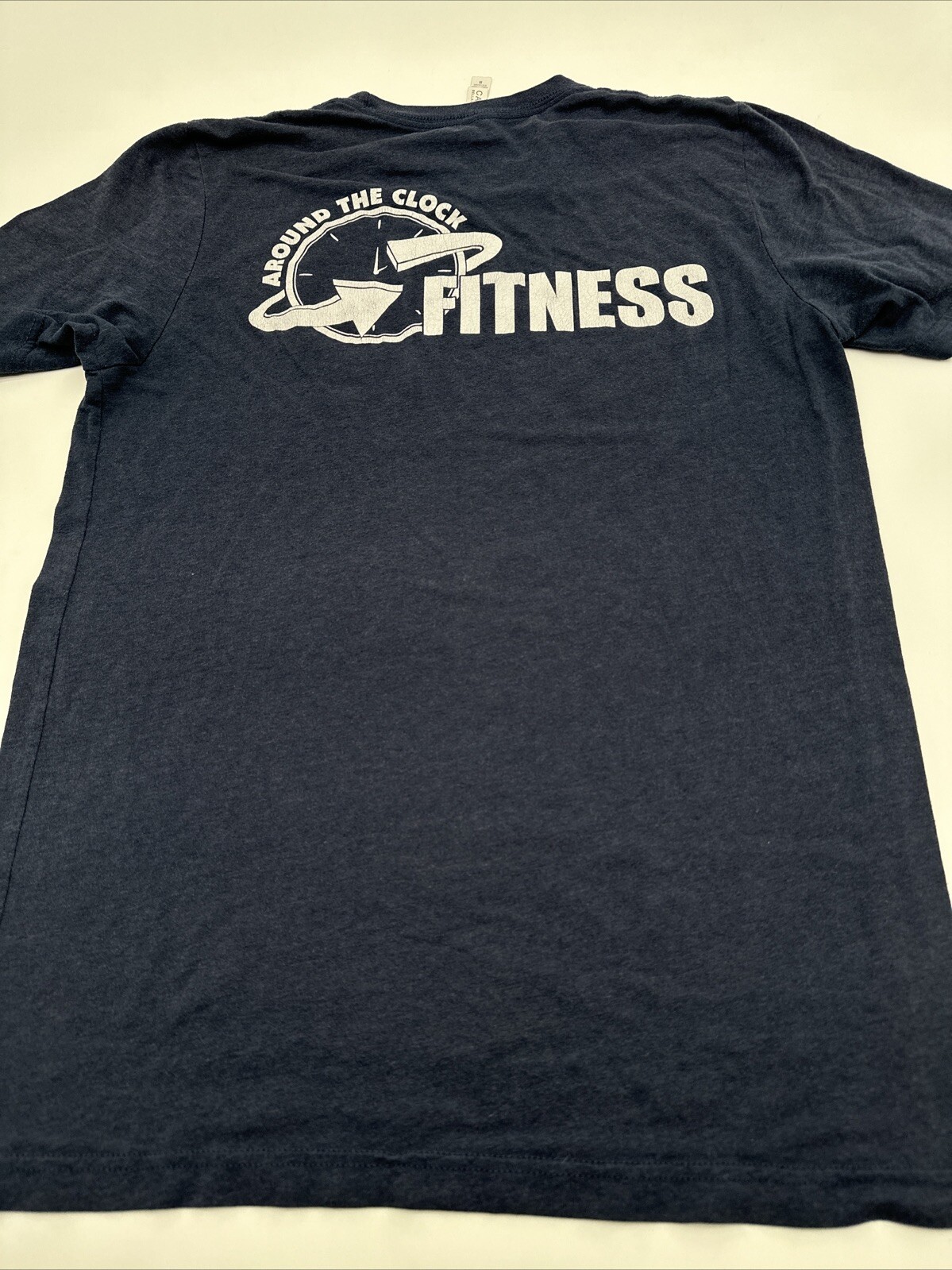 Around The Clock Fitness T-Shirt Men Medium Graphic Print Canvas..#13091
