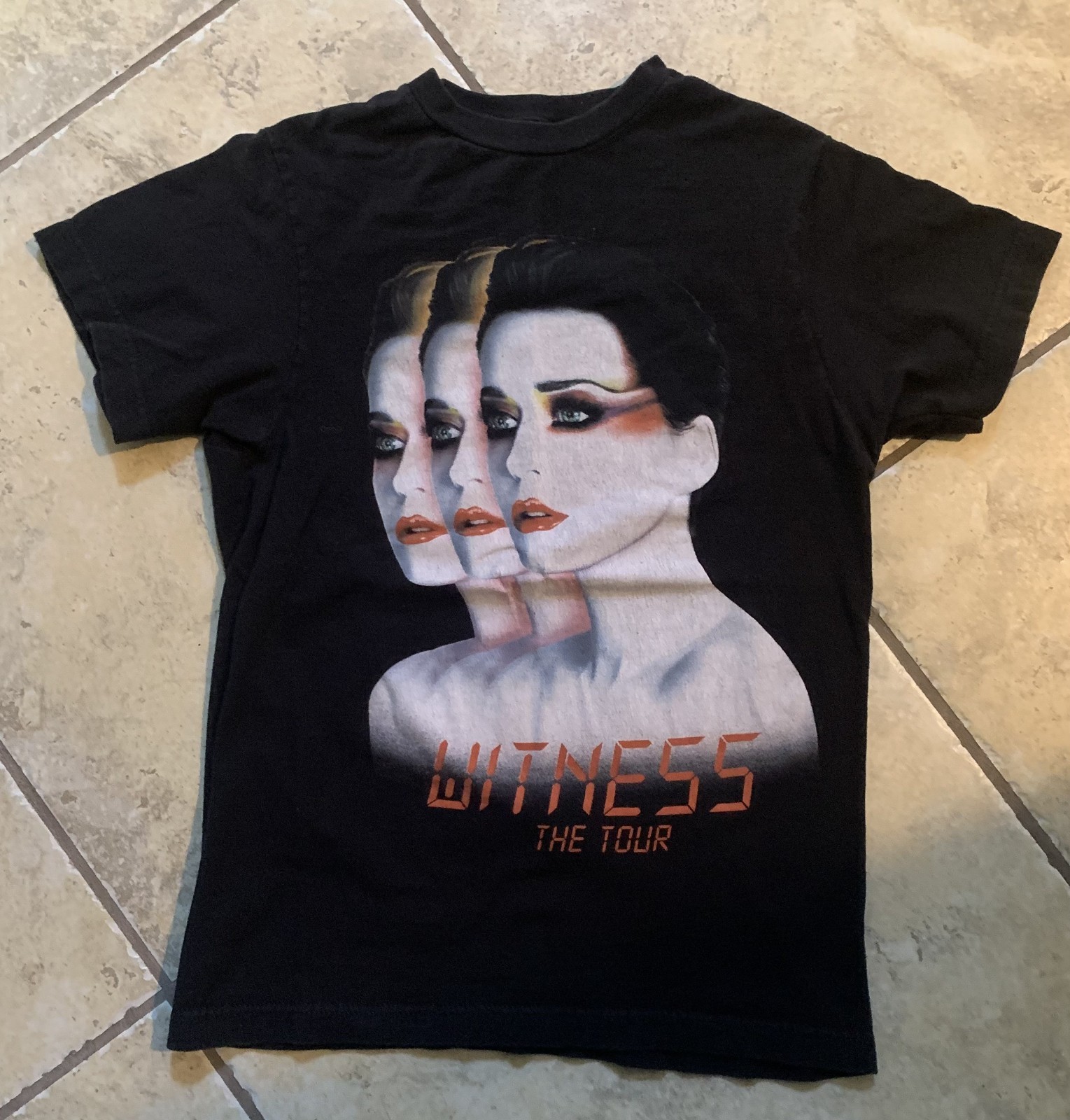 Katy Perry Witness Tour T-Shirt X-Small December 20, 2017 Miami, FL