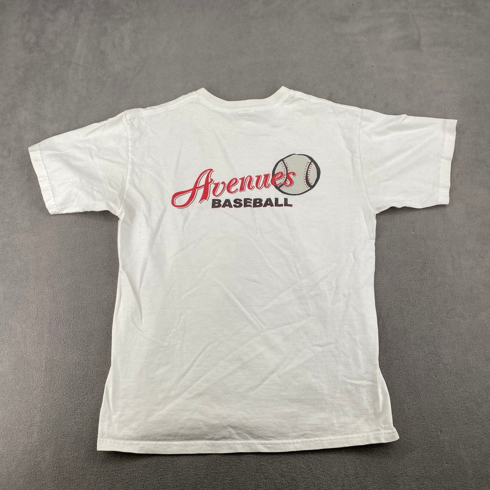 Gildan Ultra Cotton Avenues Baseball Graphic T-Shirt White Mens Medium