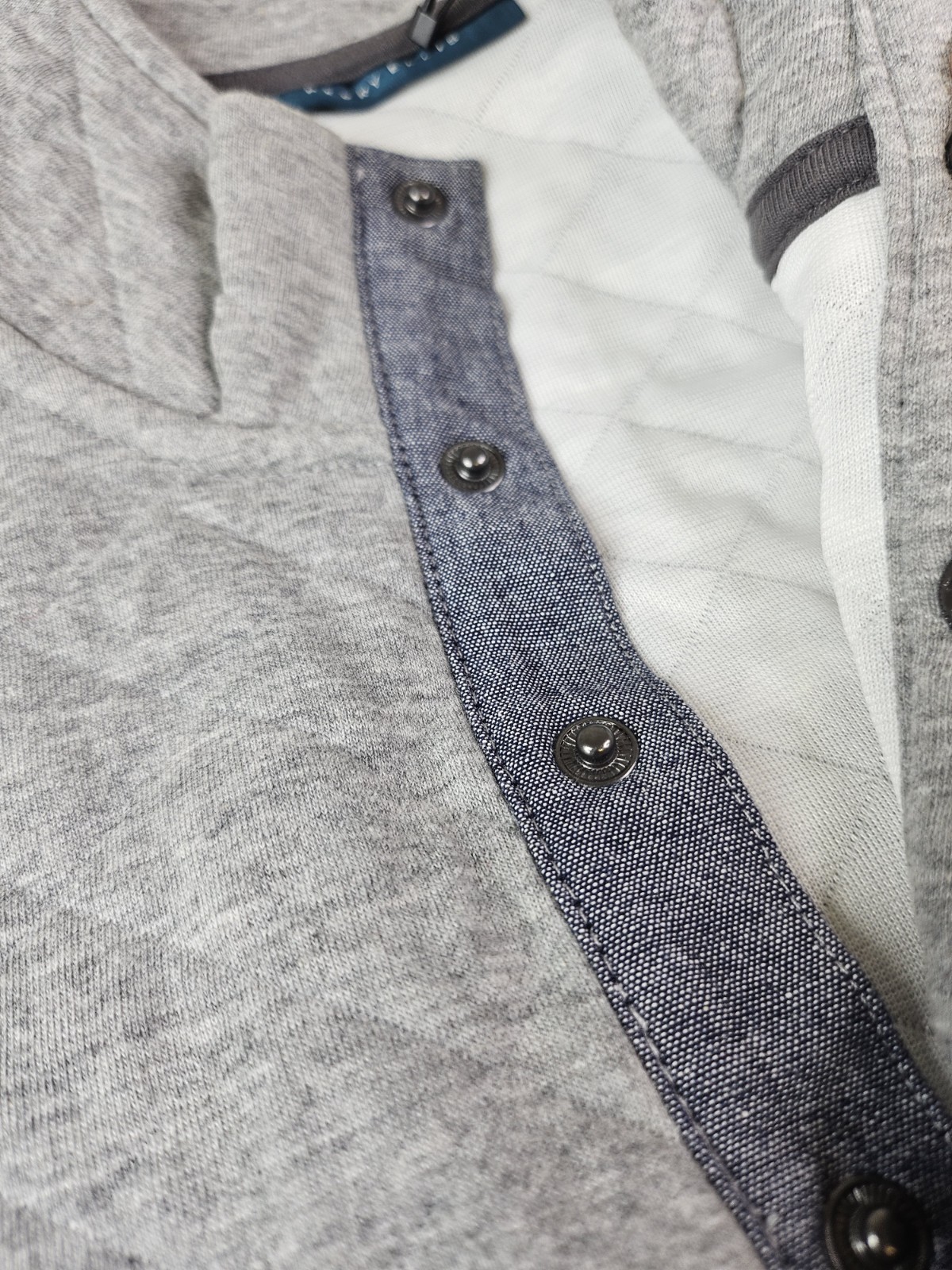 Perry Ellis Long Sleeve Henley Quilted Sweater in Gray Mens Size XL NWT