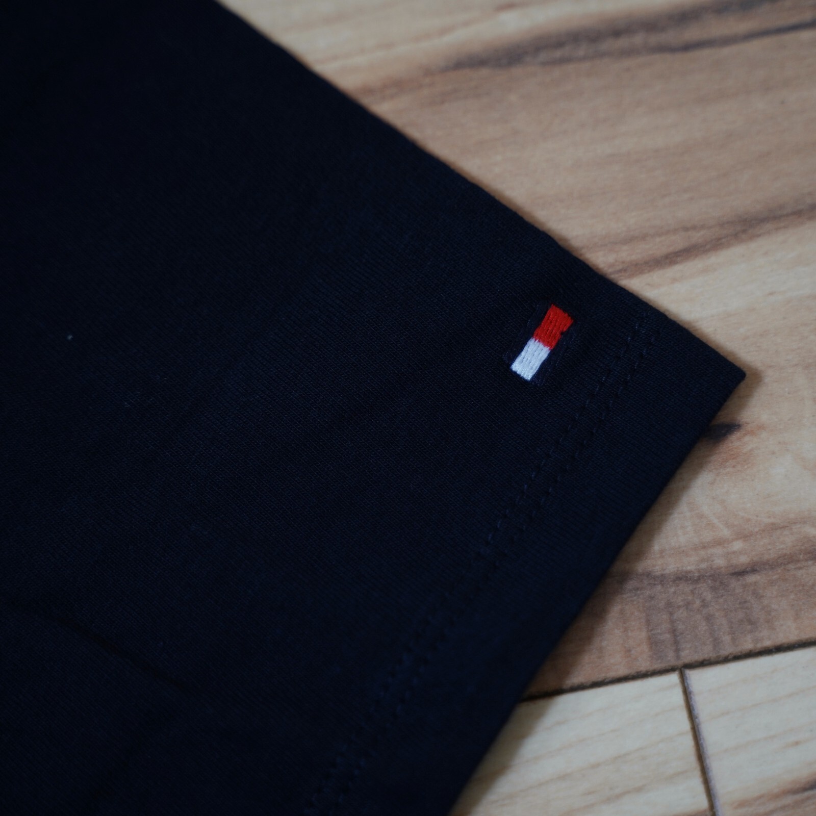Tommy Hilfiger modern varsity logo cotton t-shirt New York embroidery LOGO