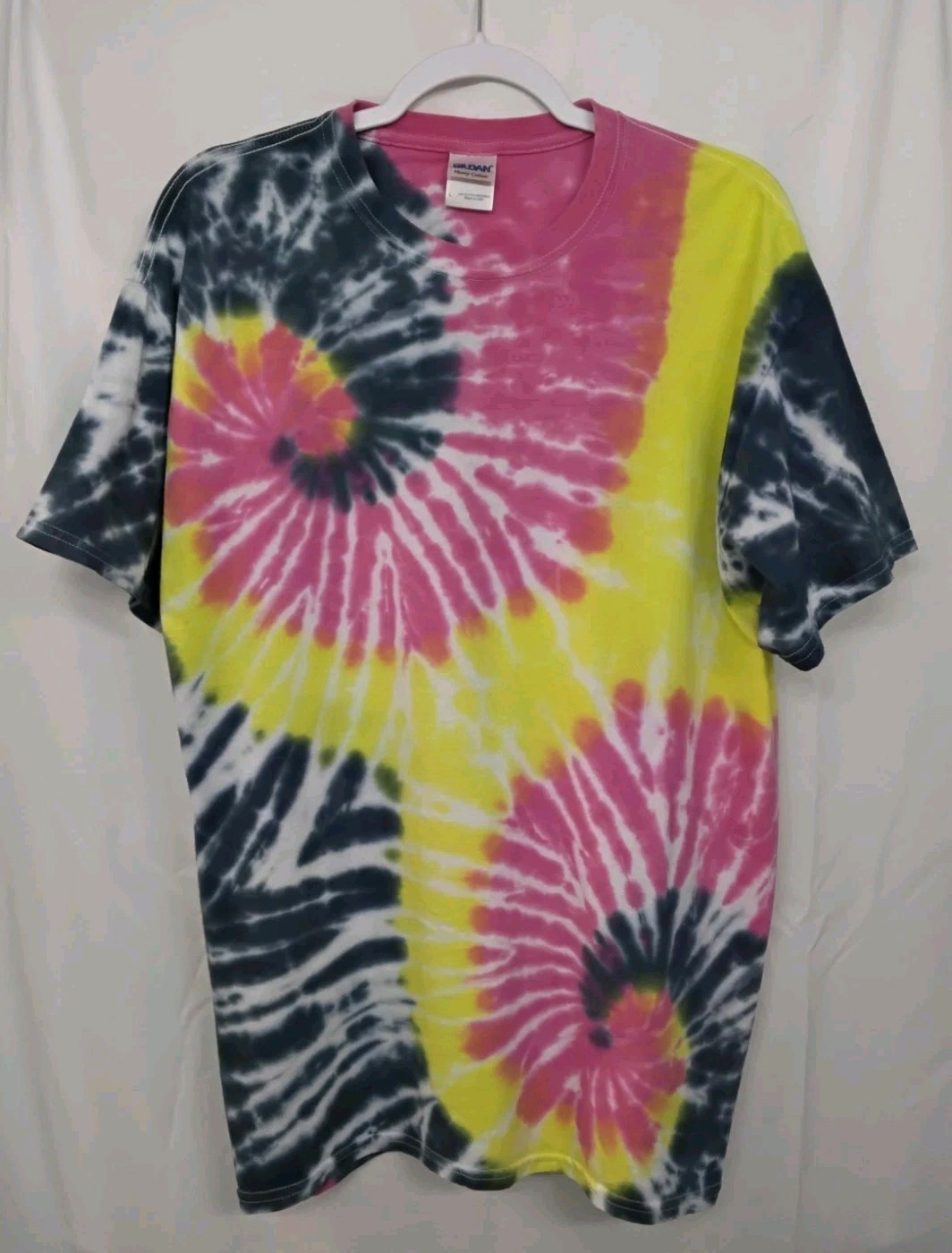 New Tie Dye Men’s T-Shirt Pink Yellow Adult Large Multicolor Summer Spiral Swirl
