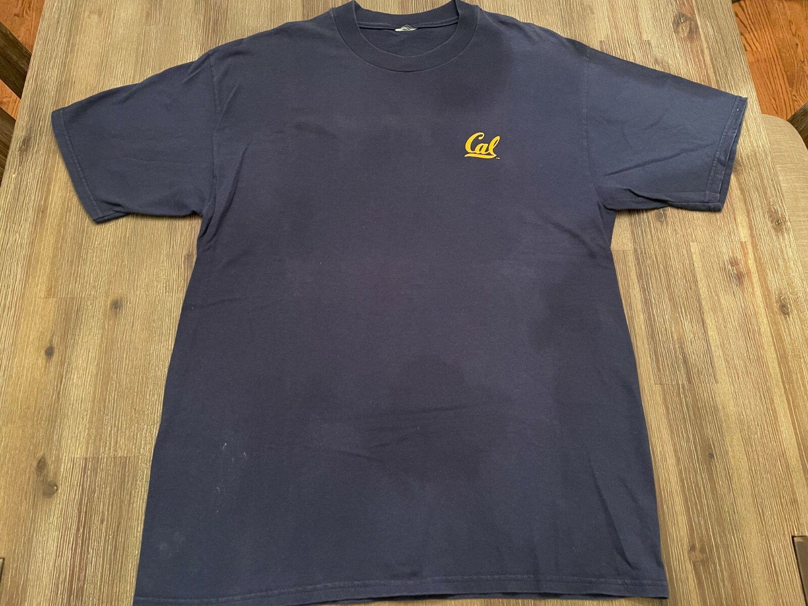 Cal UC Berkeley Navy T-Shirt, Large, XLNT Condition (NOT AVAILABLE ELSEWHERE)