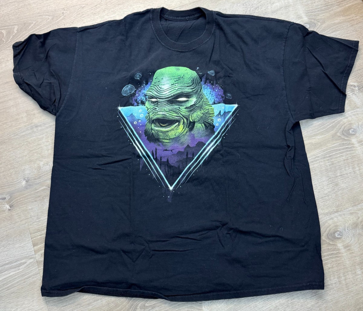 2 XXL T-Shirt Creature from the Black Lagoon Graphic Design Pre-Owned T-Shirt