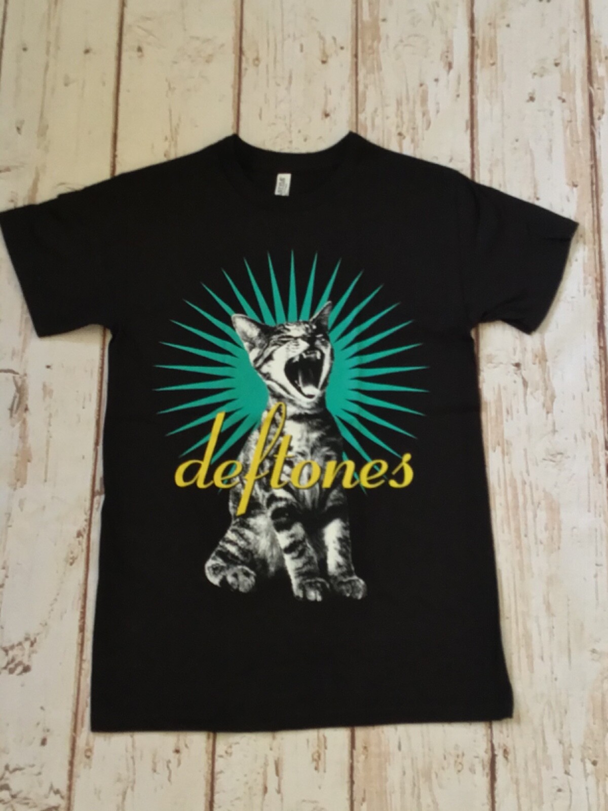 NEW- DEFTONES – CAT LOGO – BAND T-SHIRT