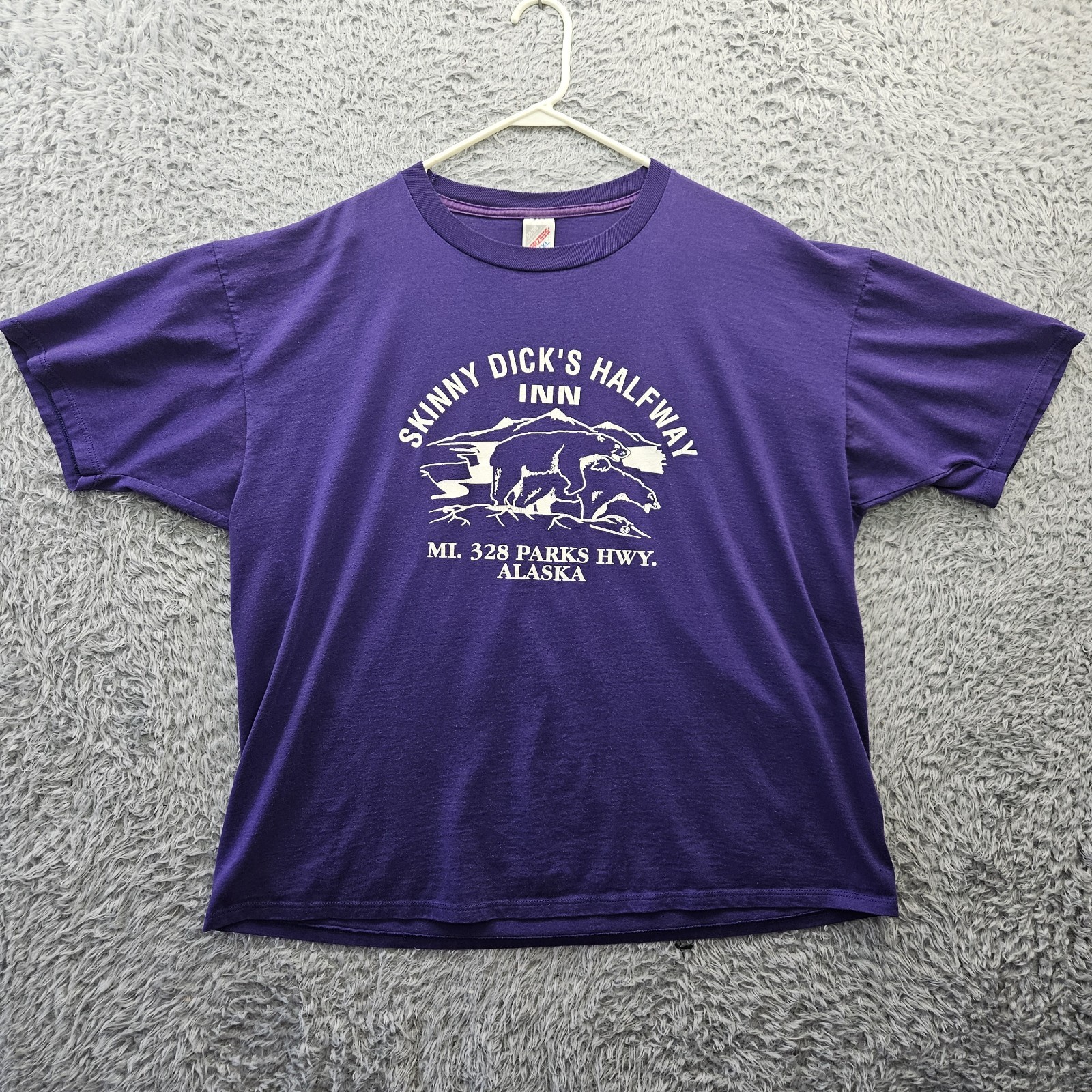 Funny Vintage 90s T Shirt Skinny Dicks Halfway Inn Alaska 2XL JERZEES Polar Bear