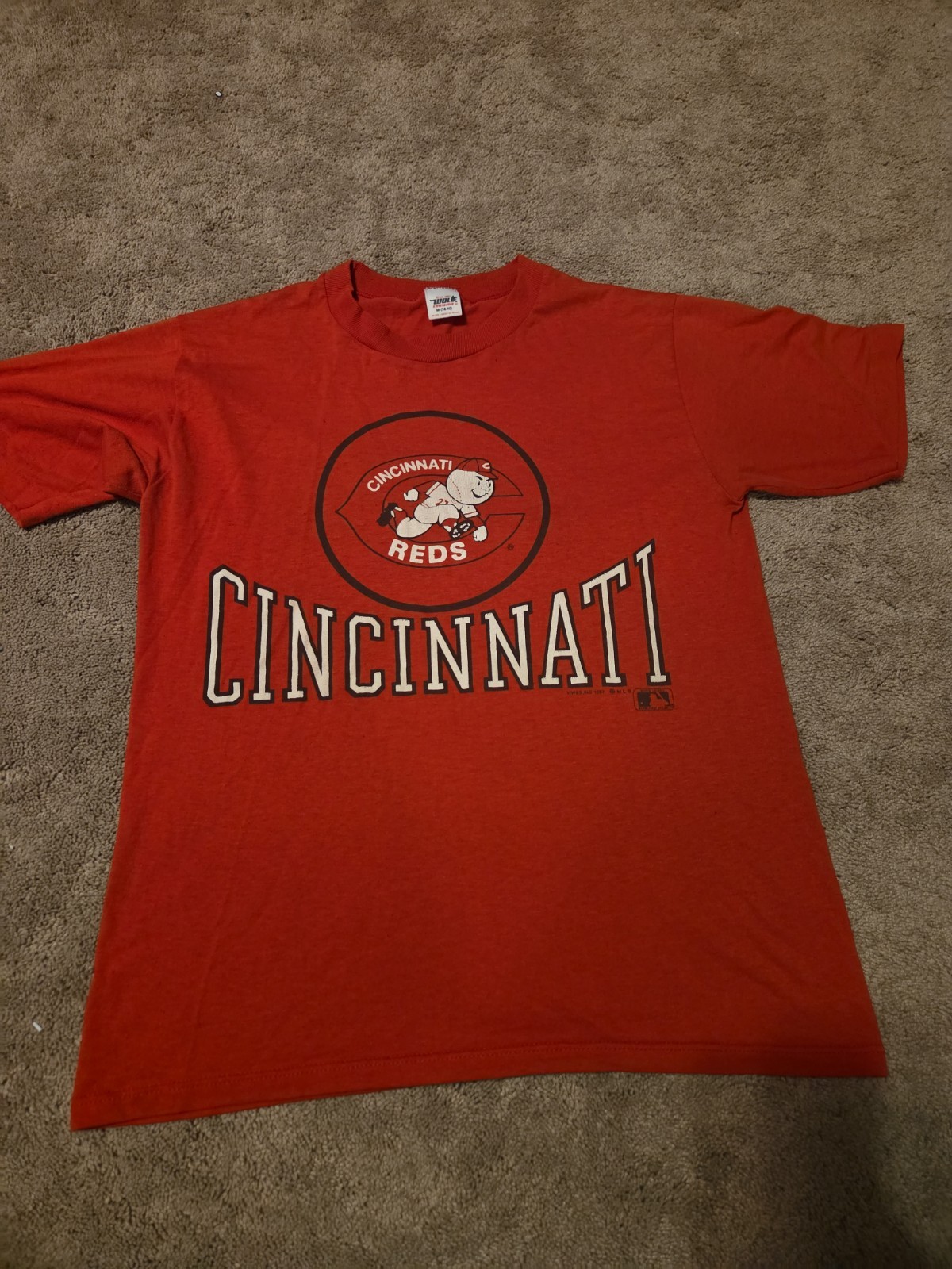 VTG 1987 Cincinnati Reds 80’s Tee SIZE M Wolf & Sons Made In USA