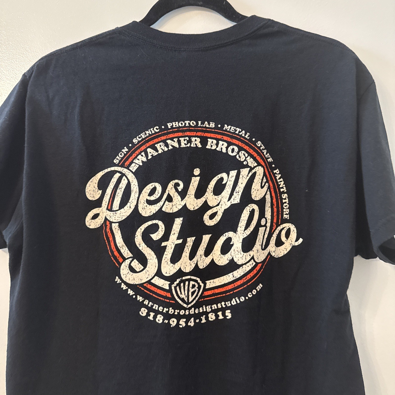 Warner Bros Studio T-Shirt Men’s M black Warner Logo Short Sleeve design studio