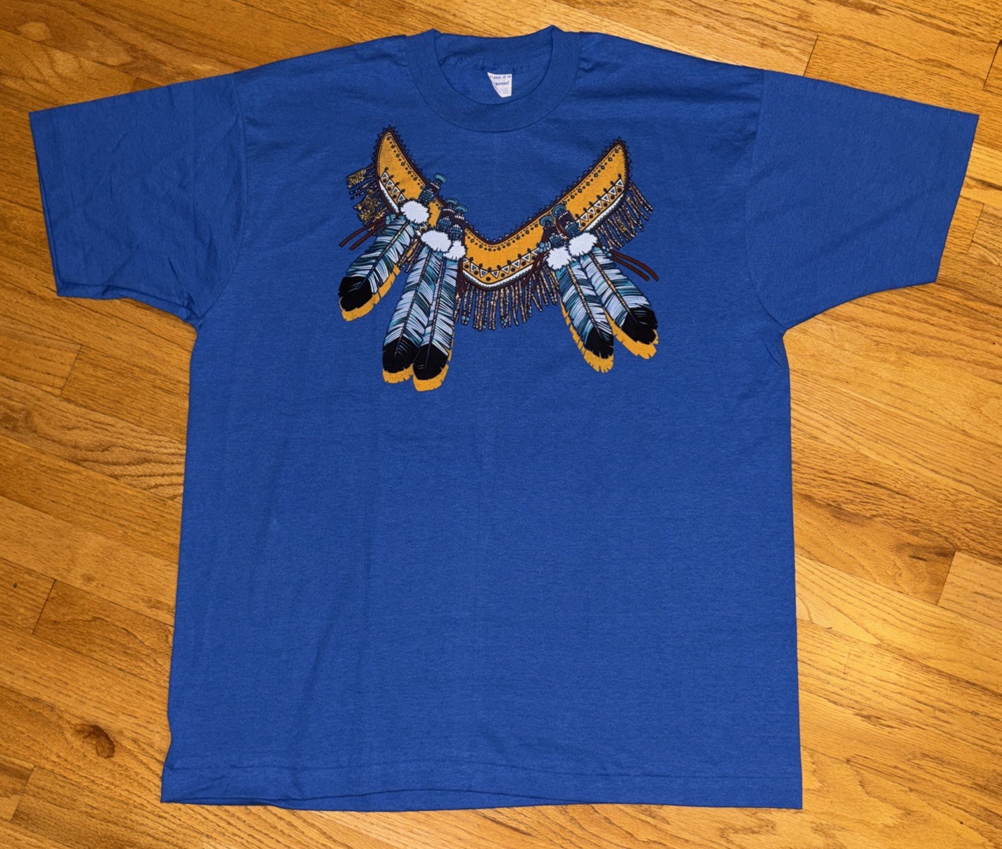 Vintage Bloopers Native American Beaded Feather Necklace T Shirt Sz. XL