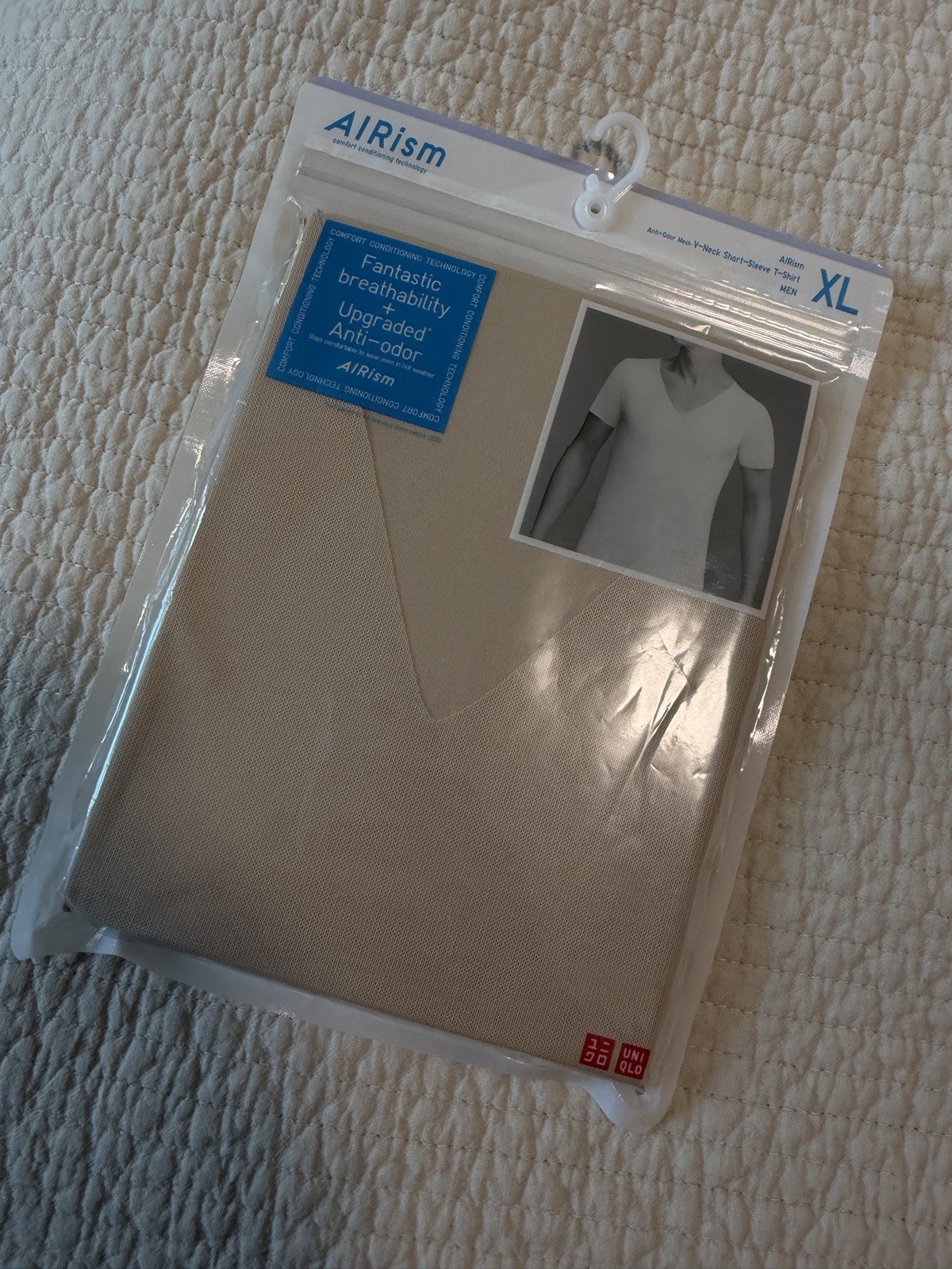UNIQLO Micro Mesh Anti-Odor V-Neck T-Shirt AIRism Beige XL MEN New Sold Out
