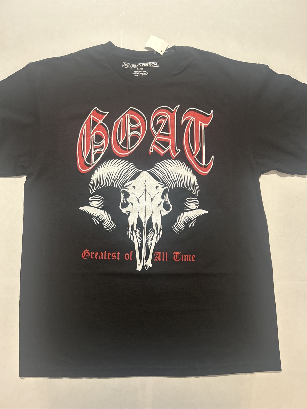 NWT BROOKLYN VERTICAL-Men’s T-Shirt Size Large – “Greatest Of All Time Black