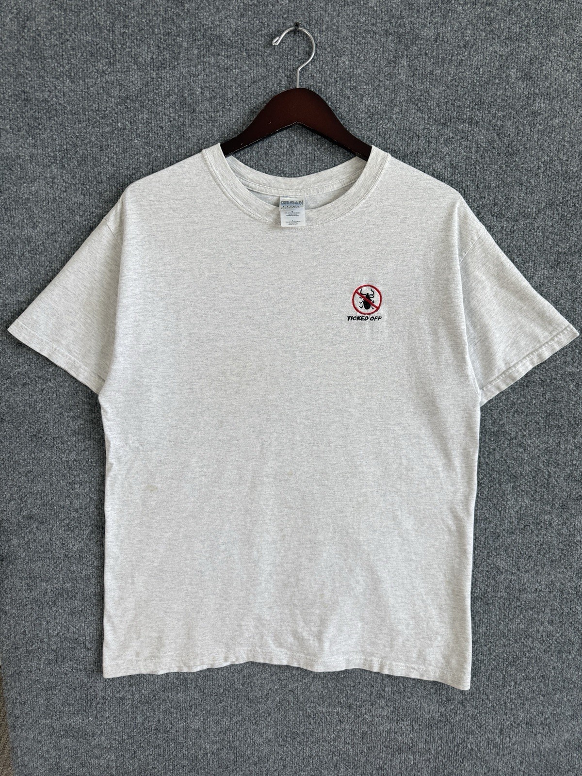 Vintage “Ticked Off” Anti Tick Humor T Shirt Wildlife Size Large 90s Gray Comedy