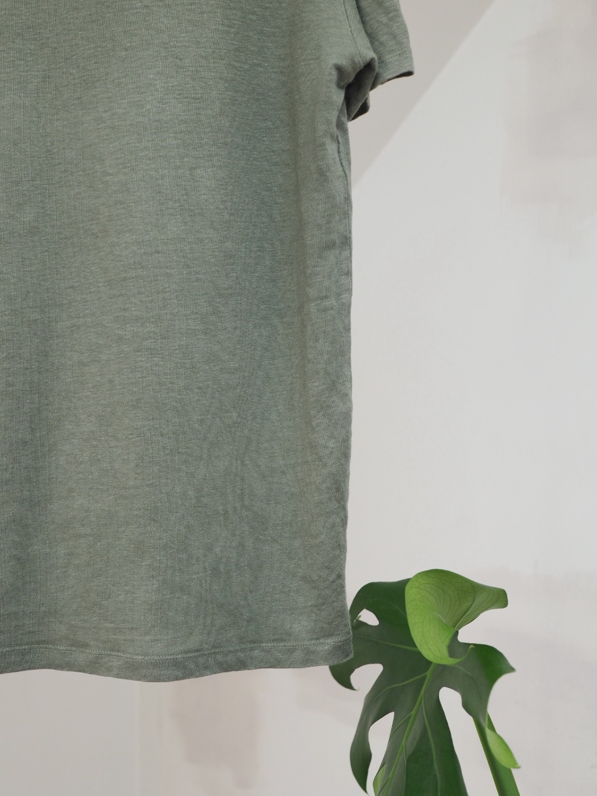 Wool & Co Men’s Khaki Green Linen Solid Tee Shirt Size L Made in Italy
