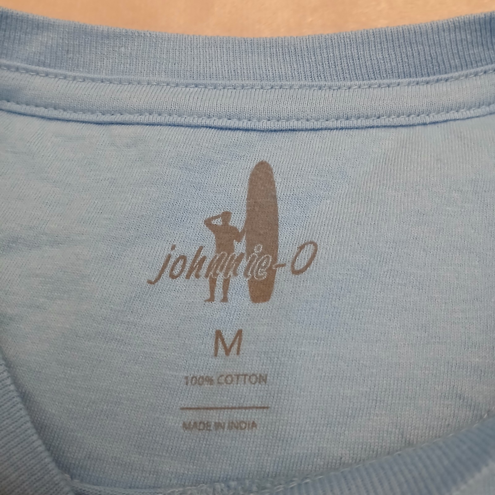 Johnnie-O T-shirt Mens Size M Malibu Blue Surf Wagon Graphic Crew-Neck NWT