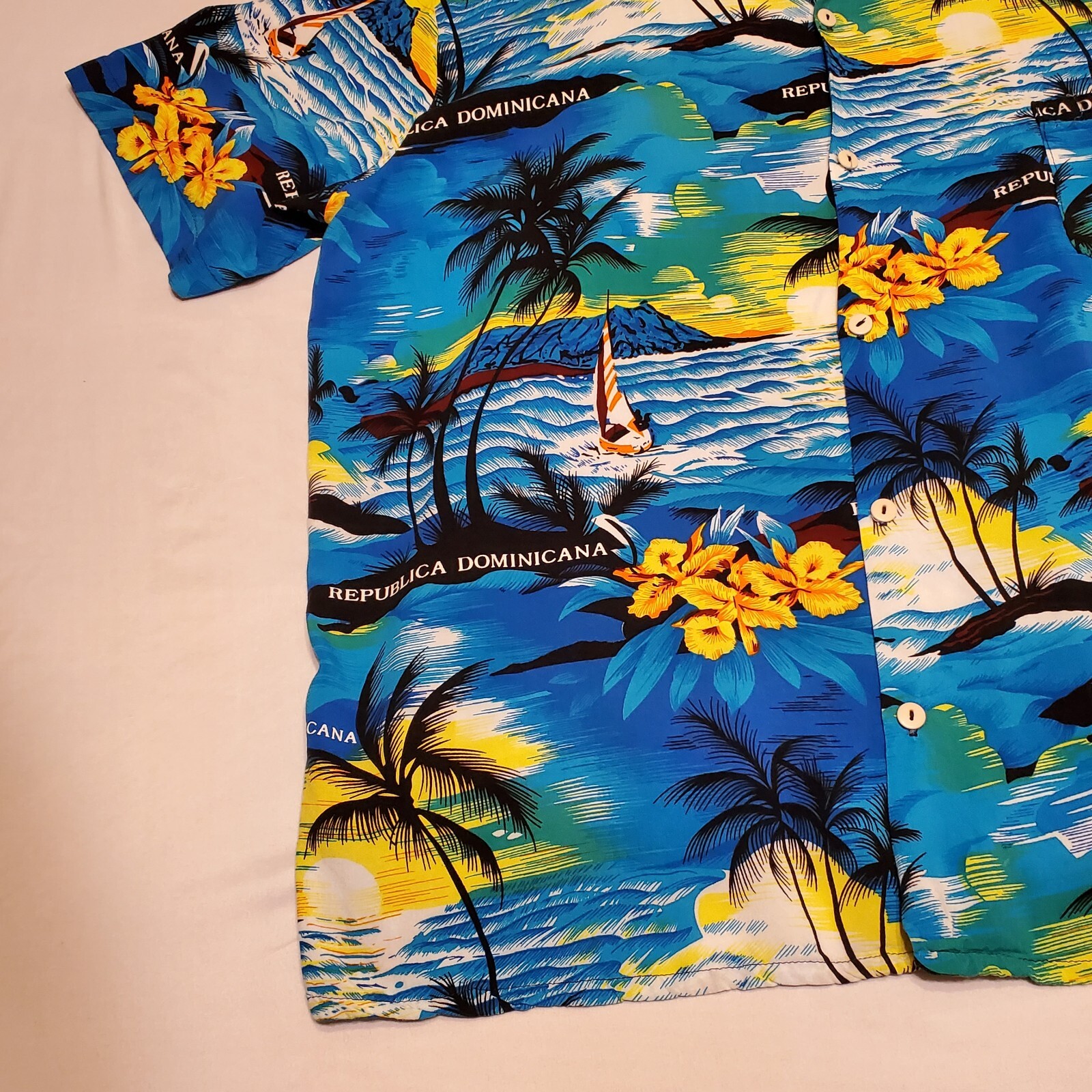 Dominican Caribbean Tropical Button Palm Tree Island Floral Shirt Yellow & Blue