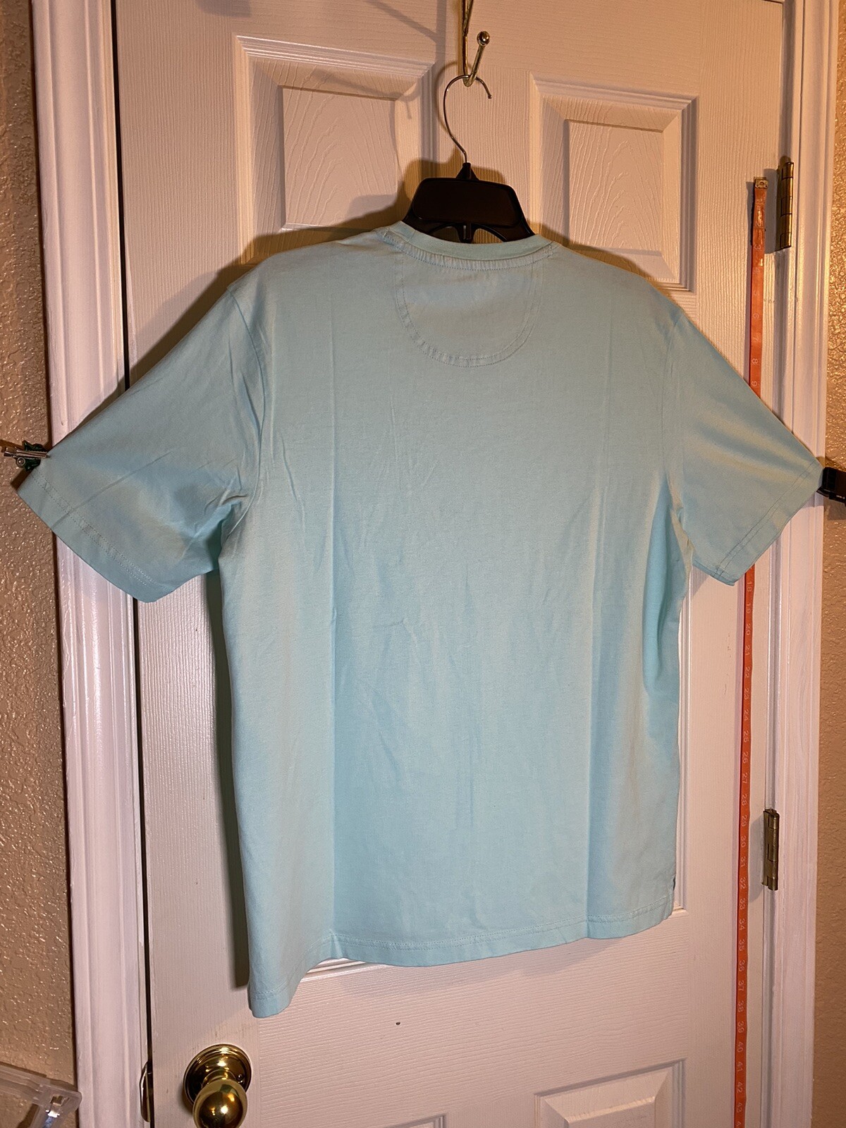 Tommy Bahama T-Shirt Pocket Mens Small Beach Outdoors Preppy Casual Style Adult