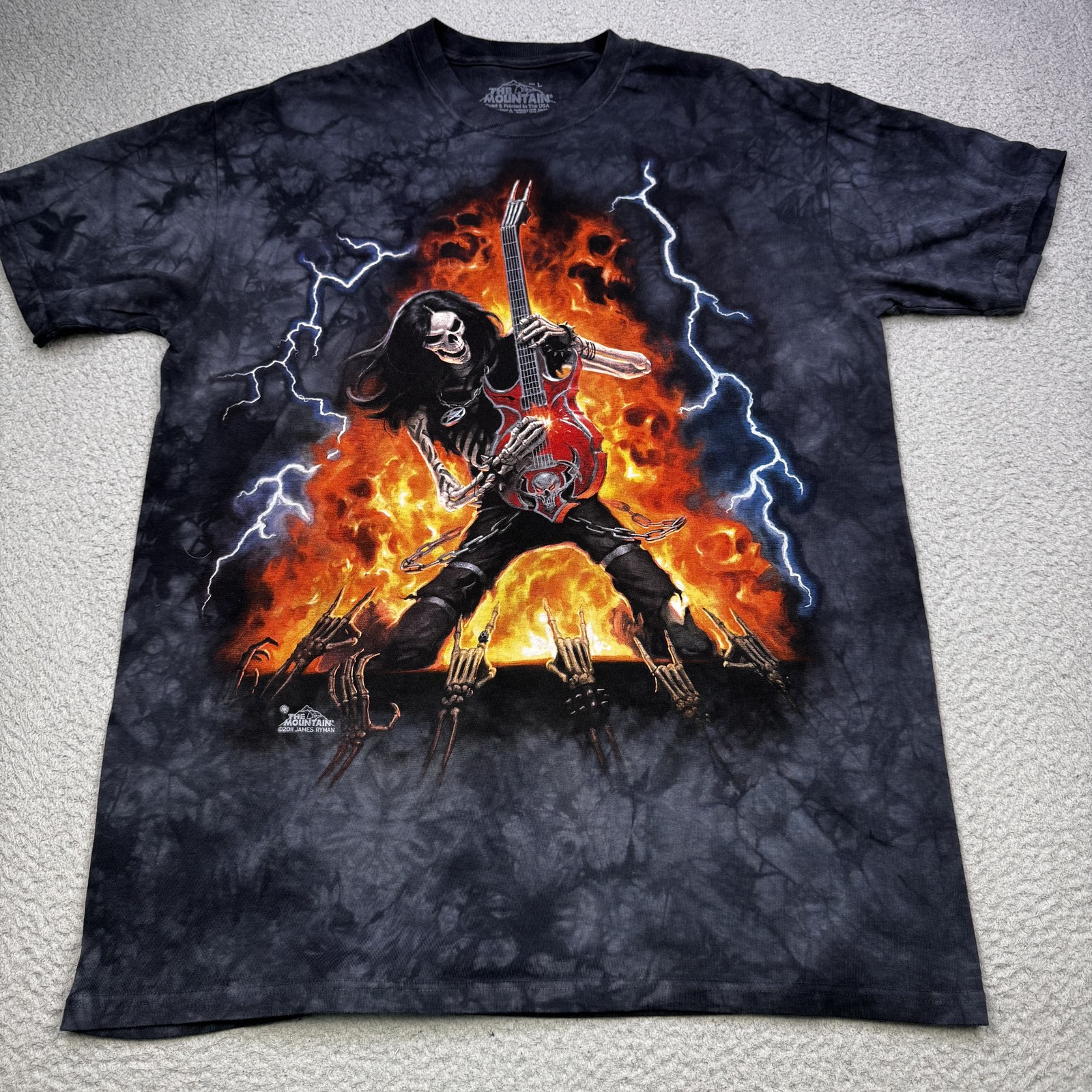 The Mountain Shirt Mens Large Skeleton Guitar Flames Lightning James Ryman 2011