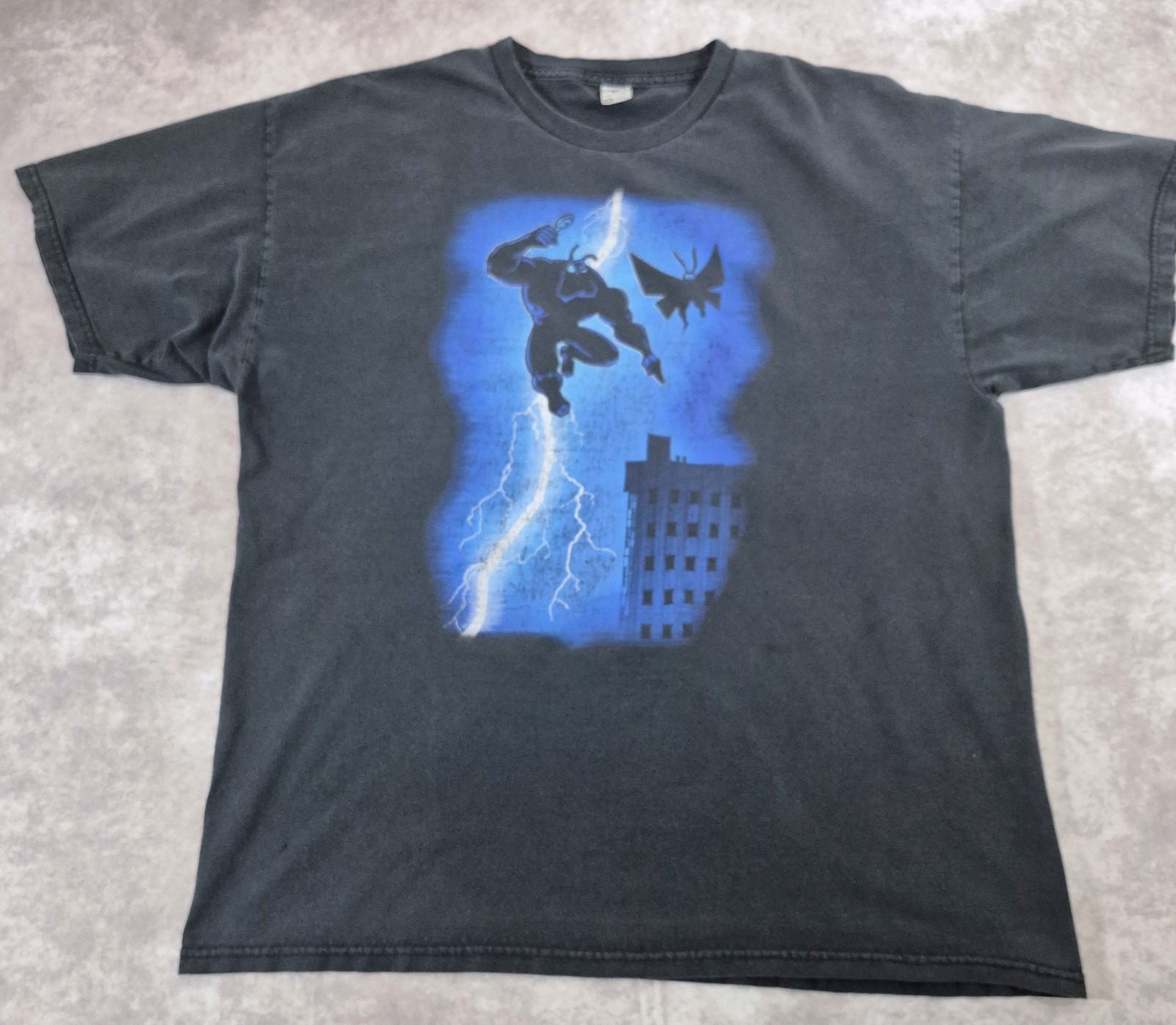 The Tick vs Mothman TeeFury T-Shirt XL Gray Lightning Comic Parody Distressed