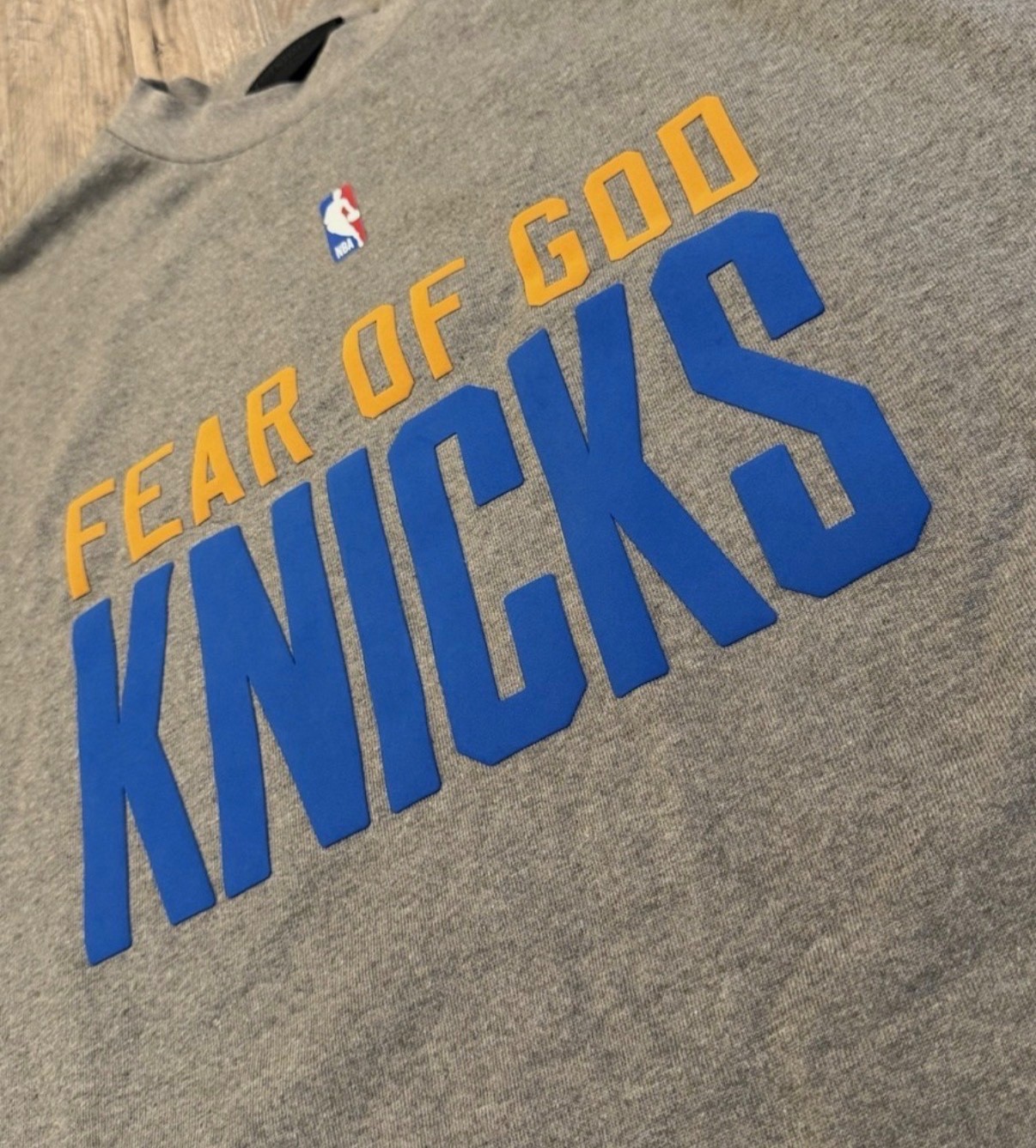 Fear of God Essentials New York Knicks NBA Gray T-Shirt Size L