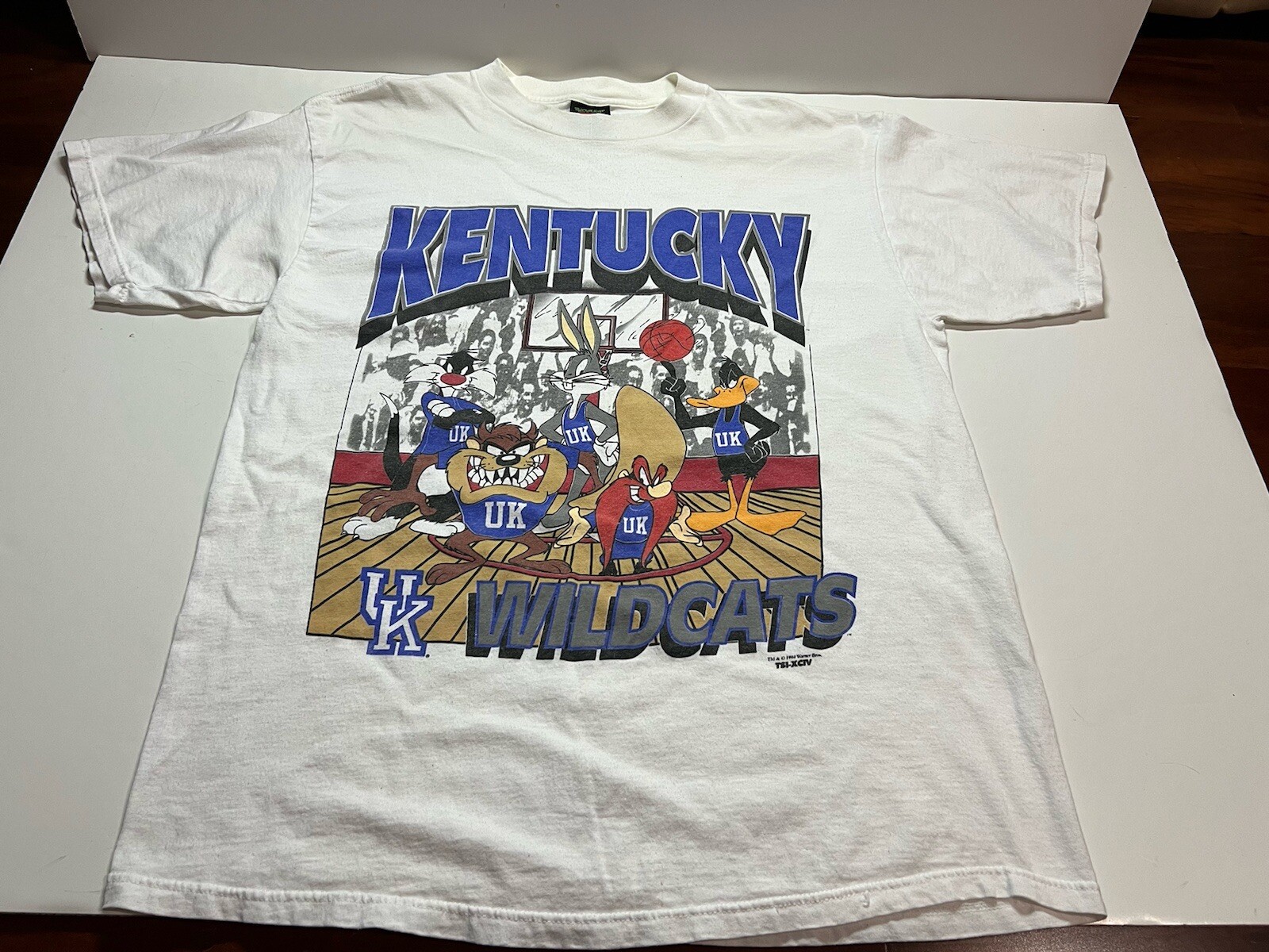 Vintage Kentucky Wildcats Looney Tunes Basketball T Shirt 1994 TSI Warner Sz XL