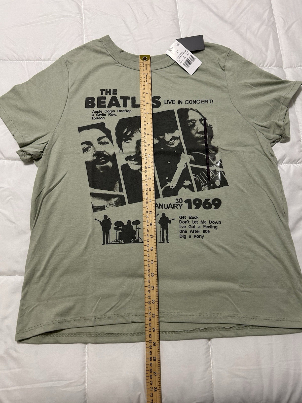 The BEATLES Live In Concert 1969 Size XL T-Shirt 2025 sage Green NWT Unisex