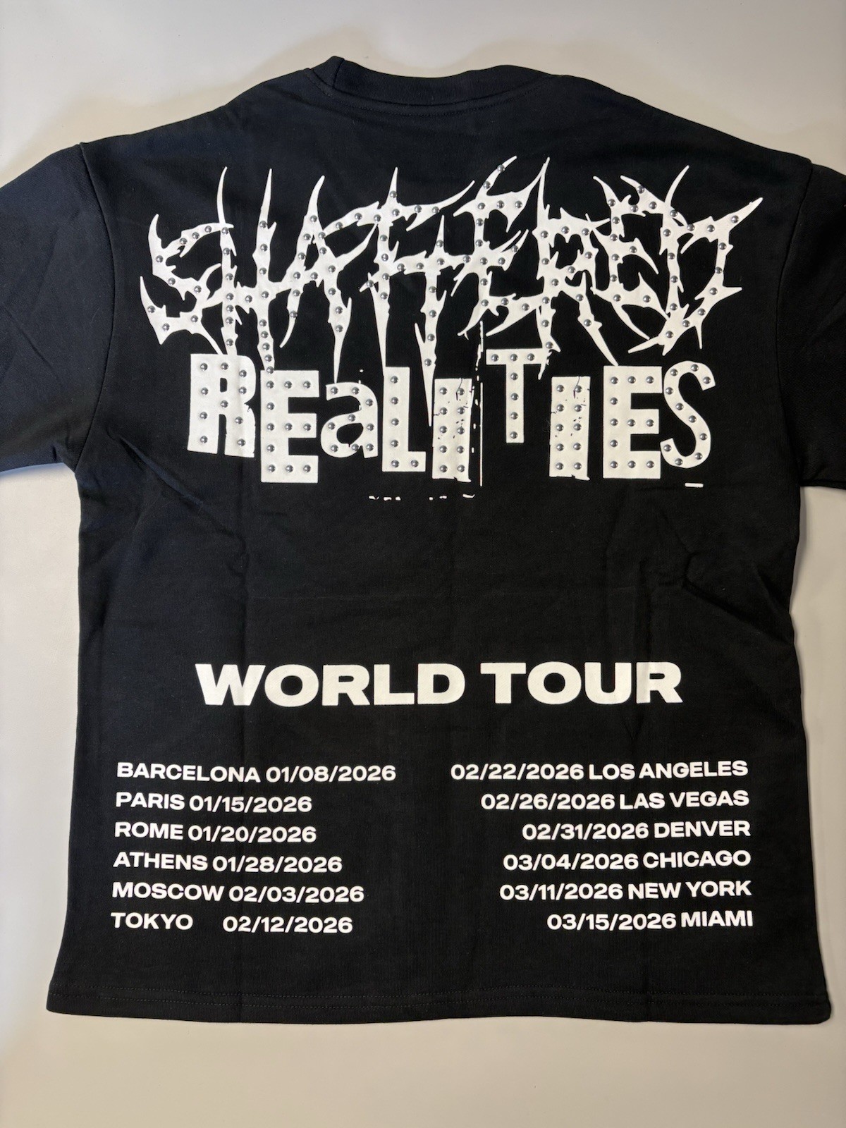 Rare common Shattered Realities World Tour Studded Rhinestone T-Shirt Black L