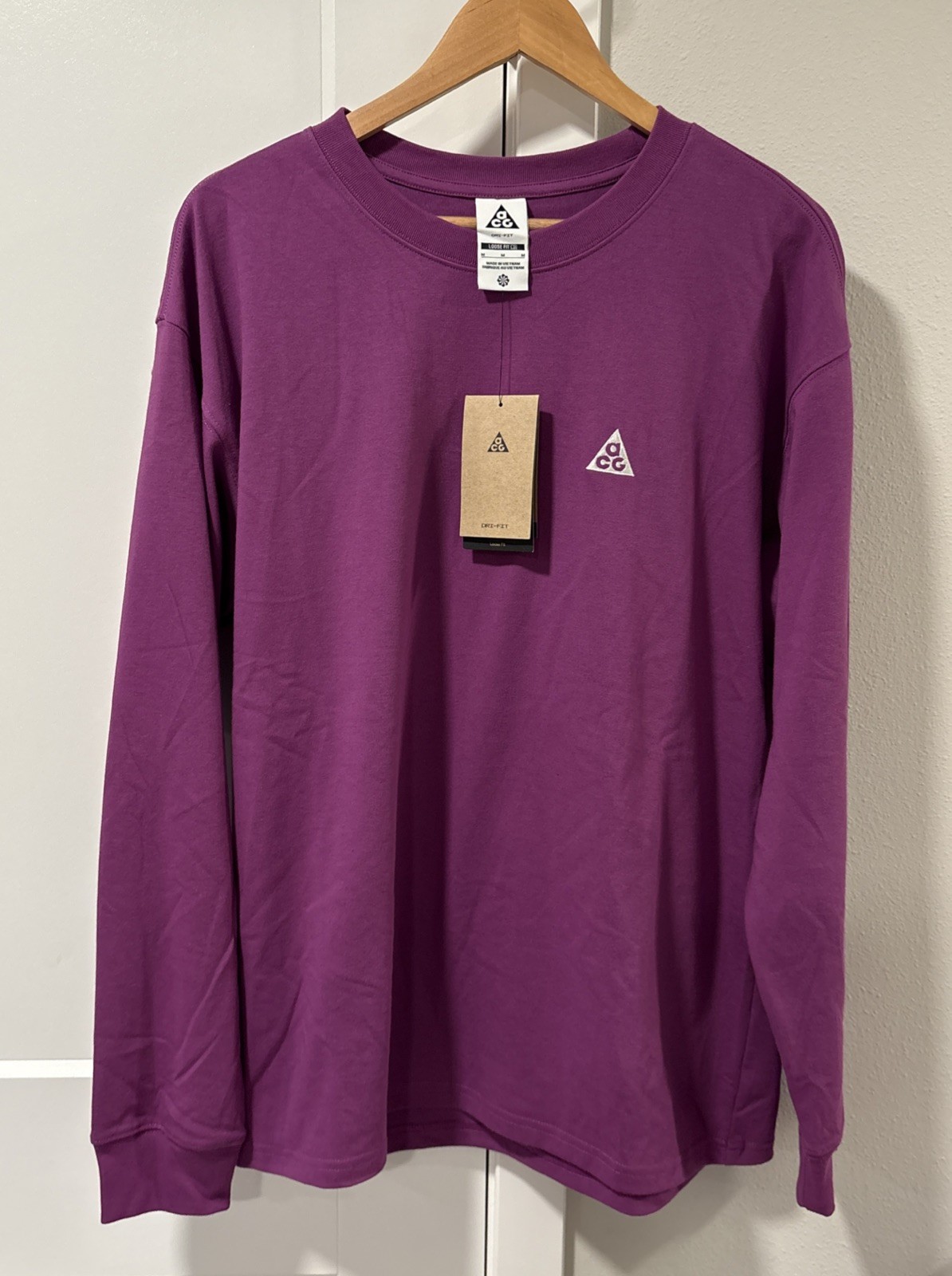 Nike ACG Embroidered Logo Long Sleeve Shirt FQ3738 506 Trail Hike Purple M NWT