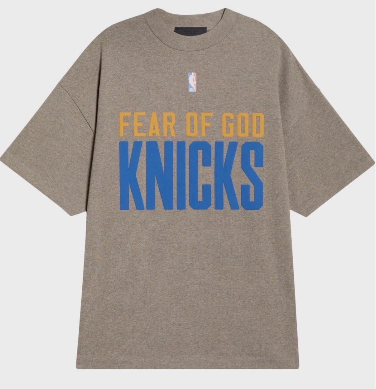 Fear of God Essentials New York Knicks NBA Gray T-Shirt Size L