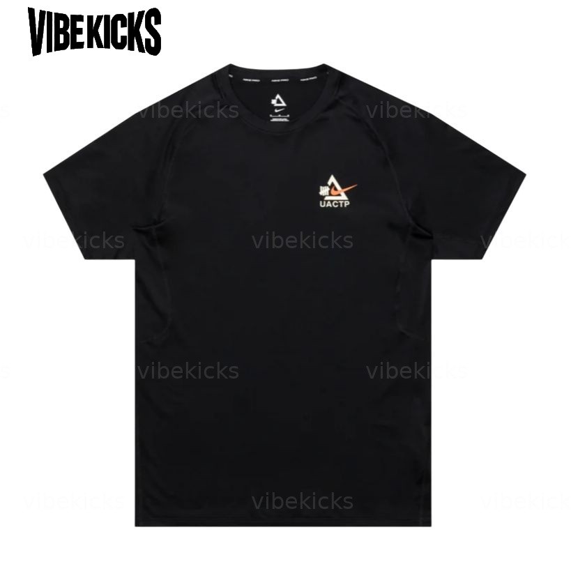 Nike T Shirts Men’s Black Crew Neck Moderate IQ7360-010 New